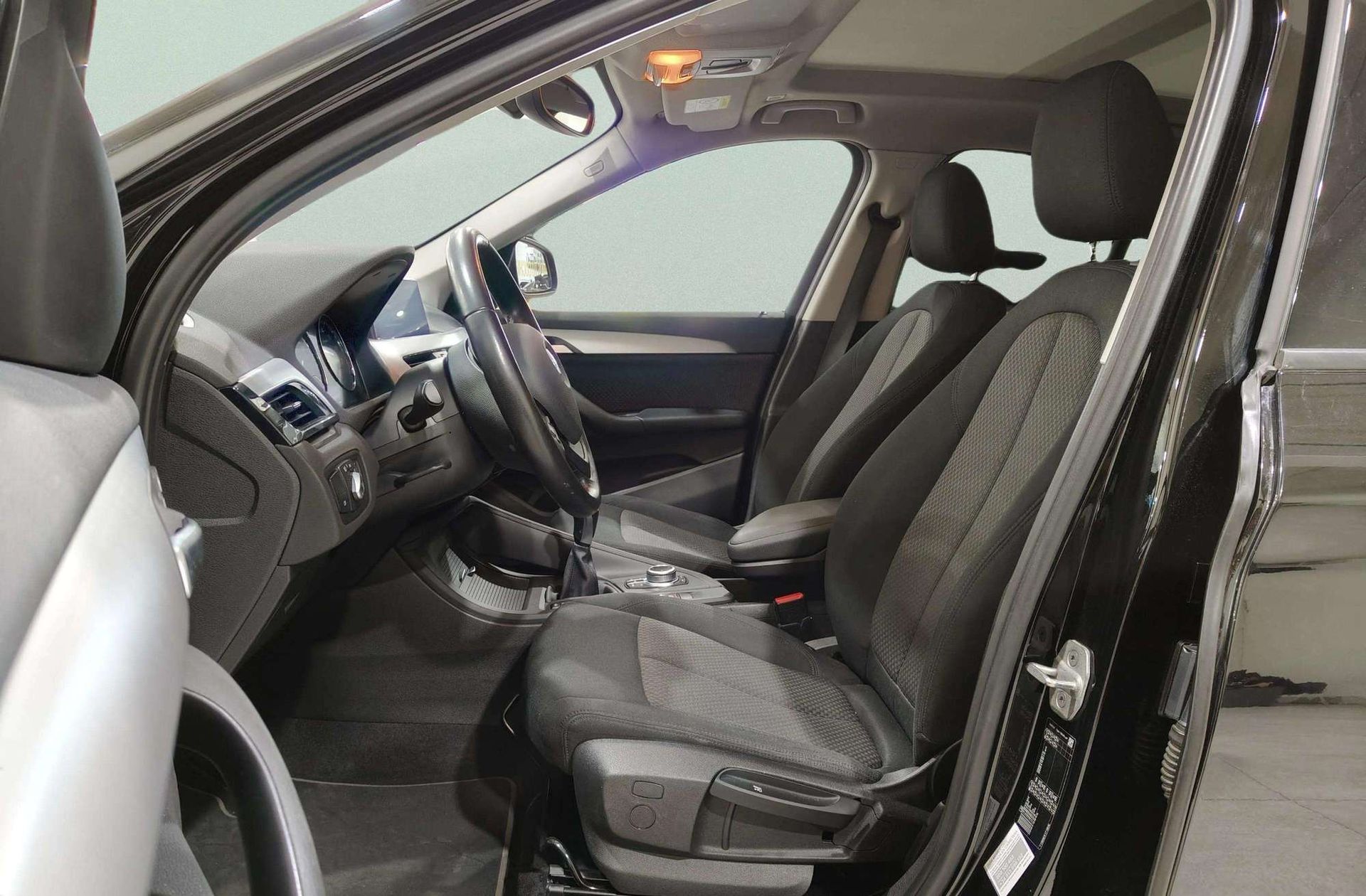 BMW X1 sDrive18i - foto 12
