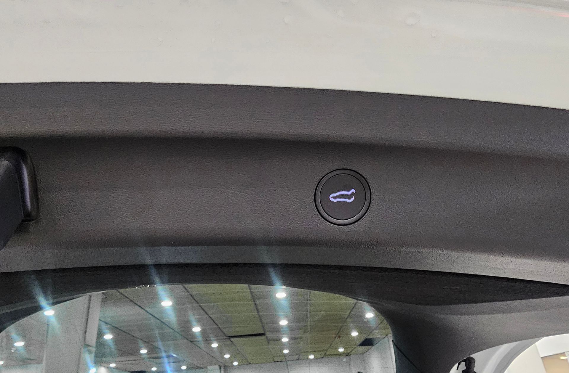 Tesla Model Y Tracción Trasera RWD - foto 22
