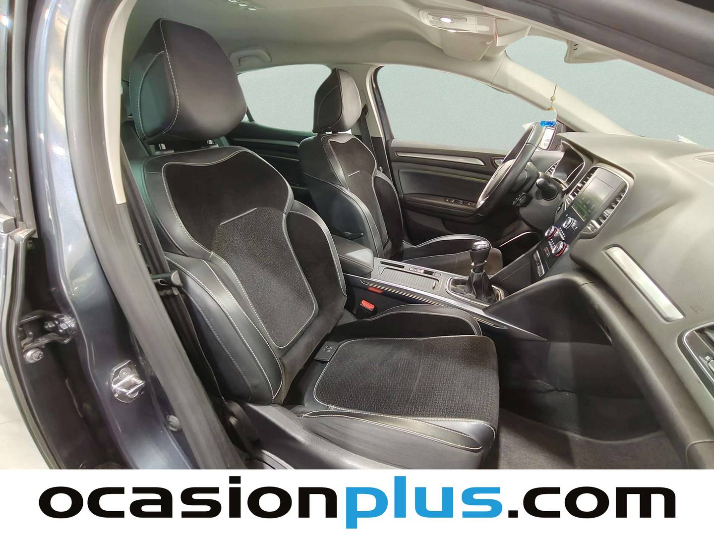 Foto Renault Mégane Renault Megane Zen TCe (140 CV) GPF