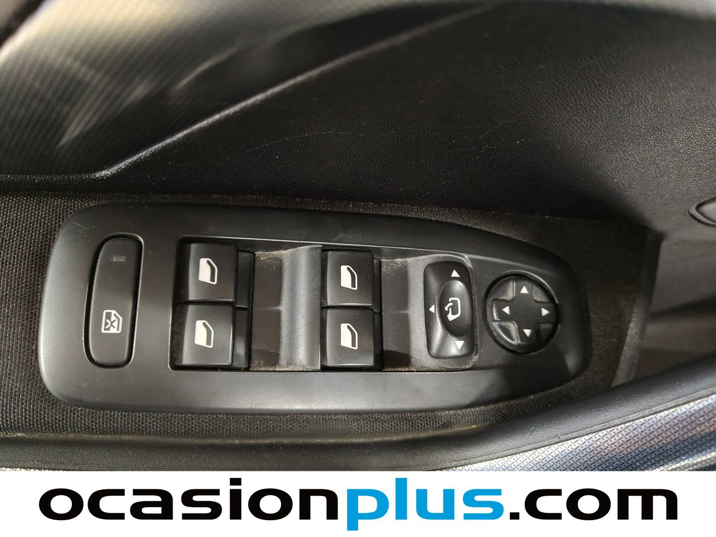 Foto Peugeot 2008 Peugeot 2008 BlueHDi 100 Allure (100 CV)