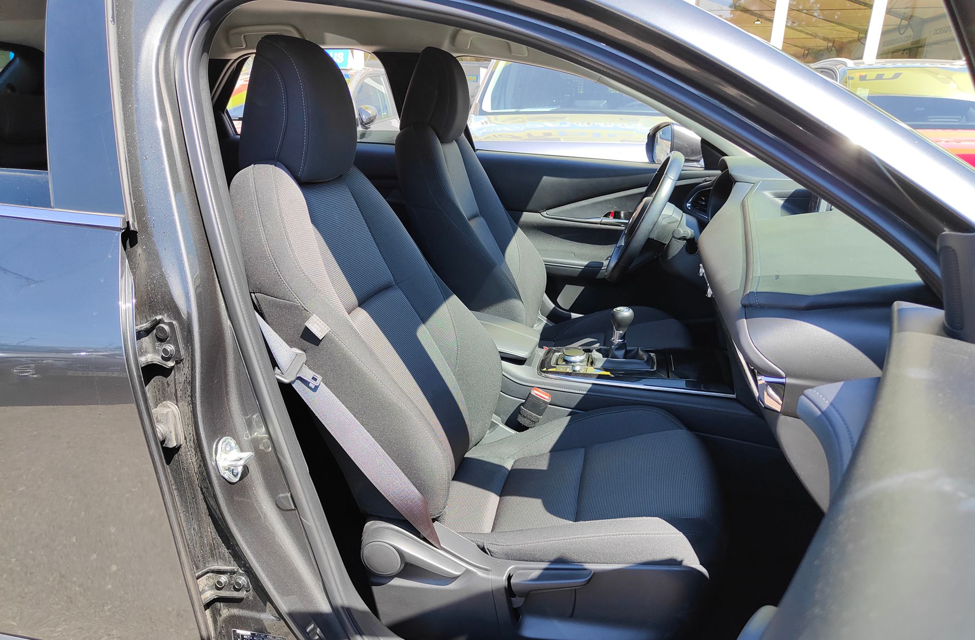 Mazda CX-30 2.0 Skyactiv-X Evolution 2WD - foto 19