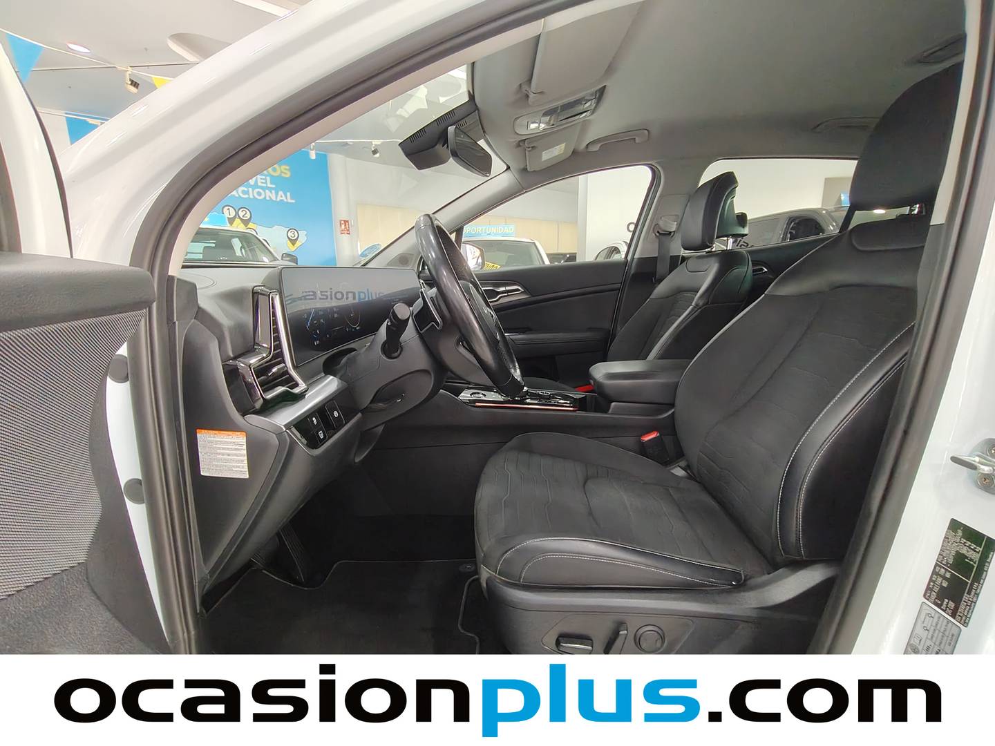 Foto KIA Sportage Kia Sportage 1.6 T-GDi HEV Tech 4x4 Auto (230 CV)