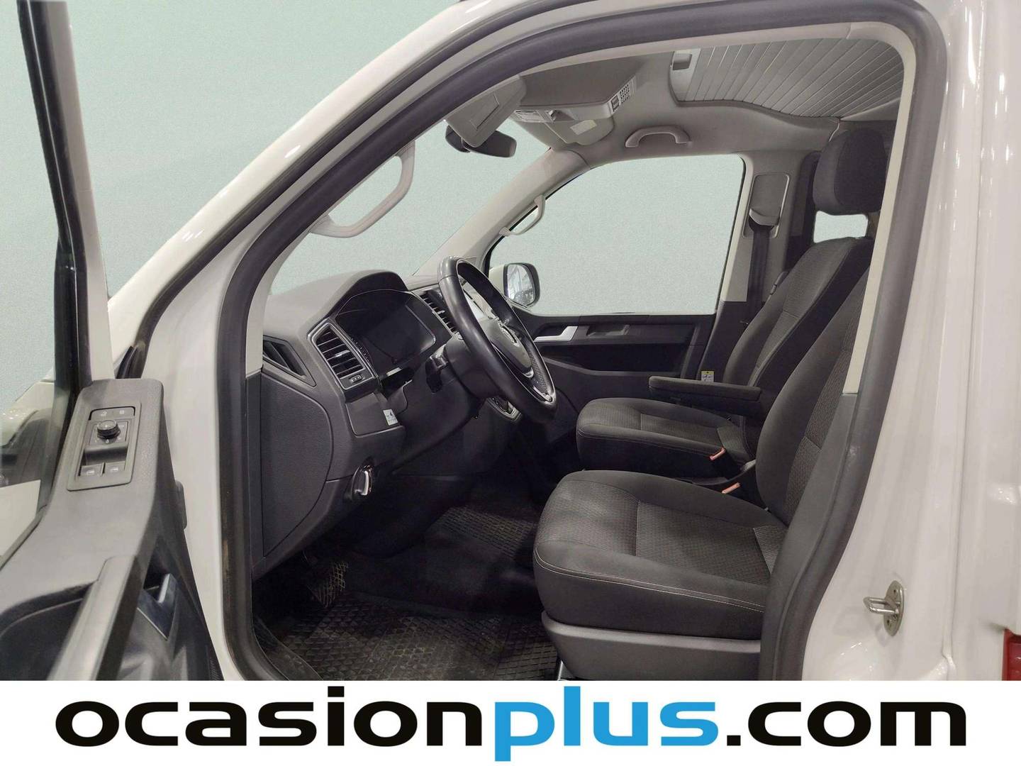 Foto asientos delanteros Volkswagen California Volkswagen California Beach 2.0 TDI BMT (150 CV) DSG Semi-Camperizada 5 Plazas