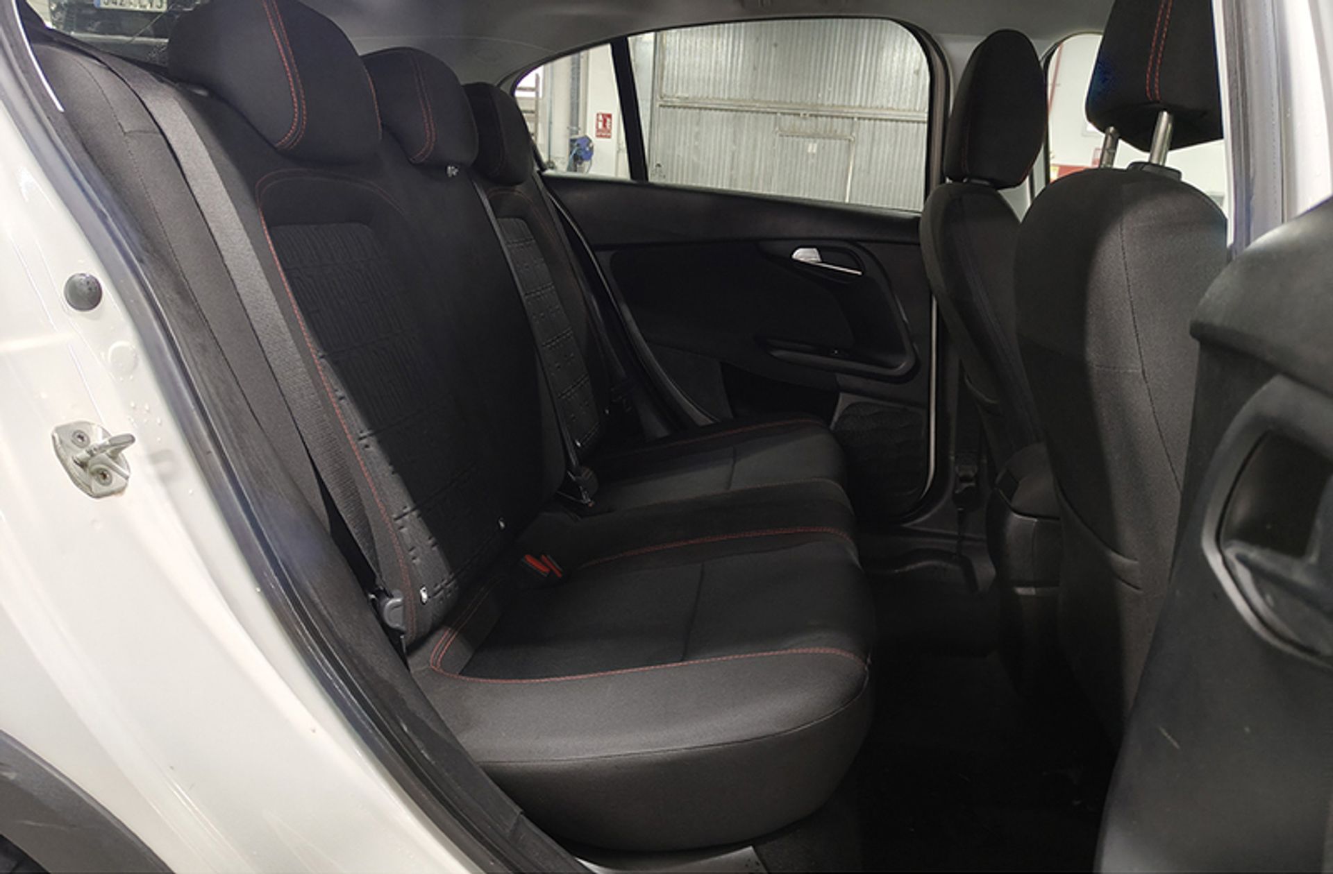 Fiat Tipo 1.5 Hybrid Red DCT - foto 17