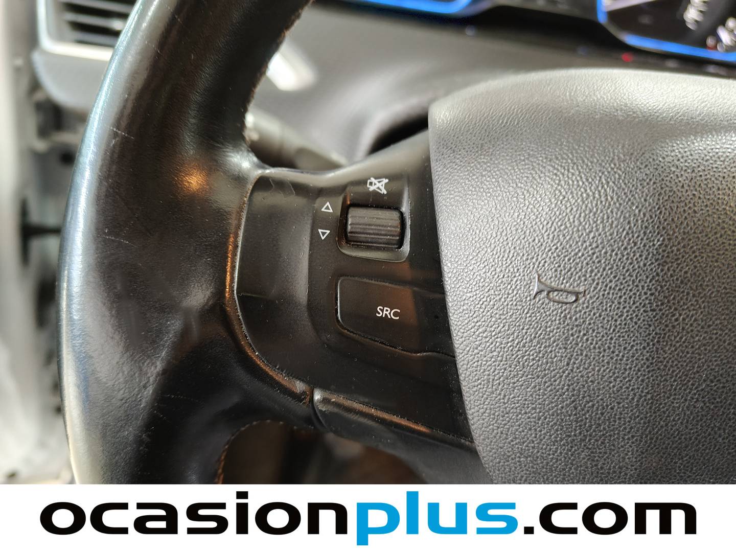 Foto Peugeot 2008 Peugeot 2008 BlueHDi 100 Allure (100 CV)