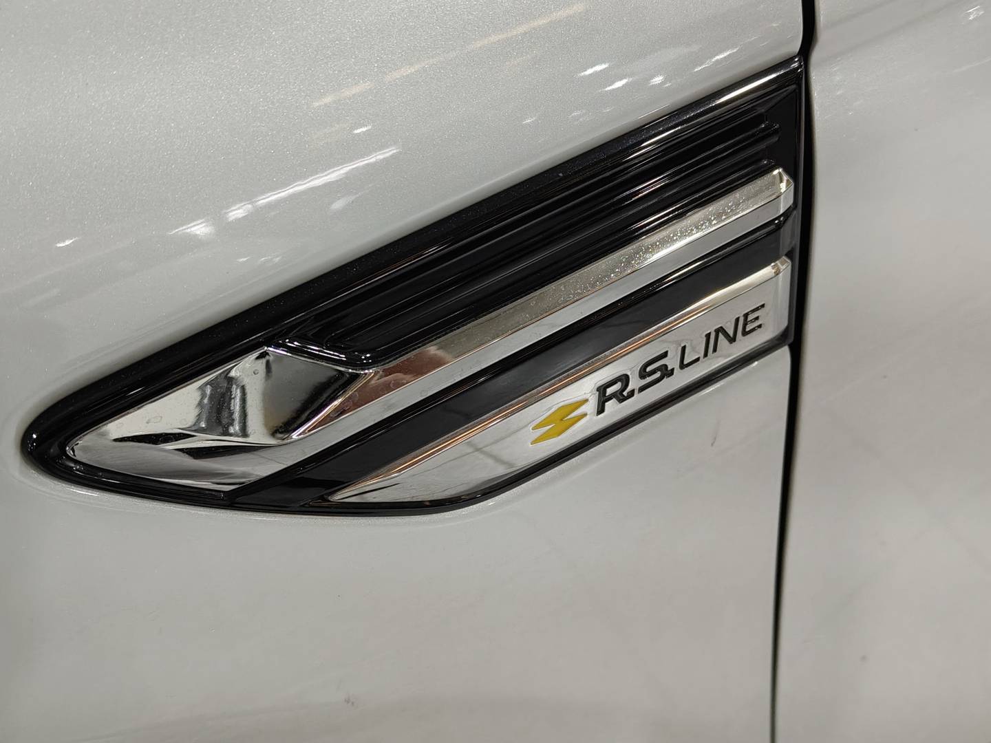 Foto Renault Arkana Renault Arkana RS Line E-Tech Híbrido  (145 CV)