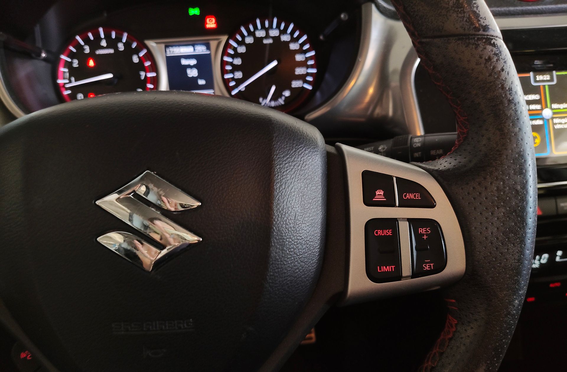 Suzuki Vitara 1.4 Turbo S 4WD - foto 33