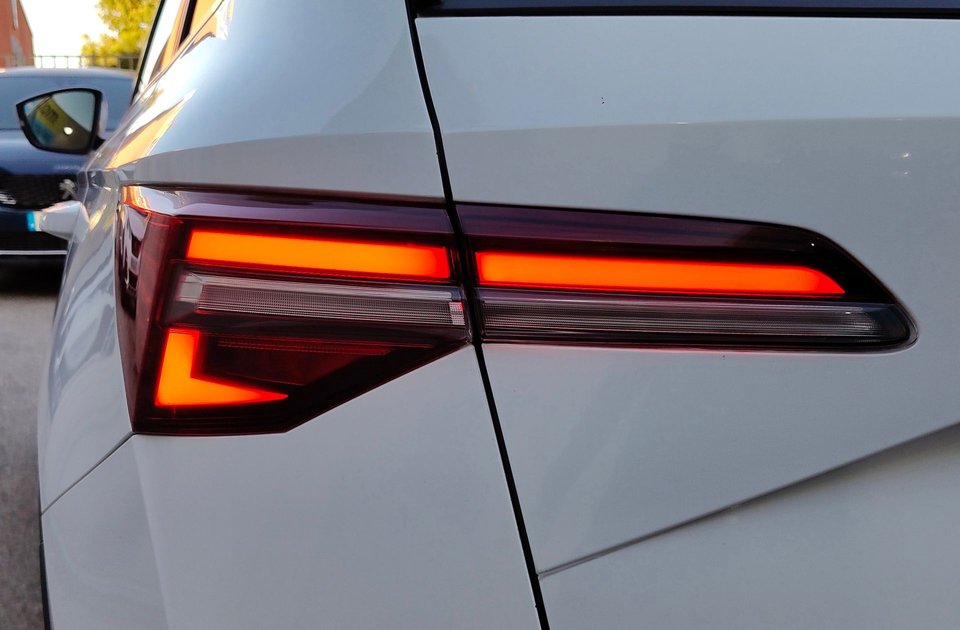 Škoda Karoq 2.0 TDI Selection - foto 15
