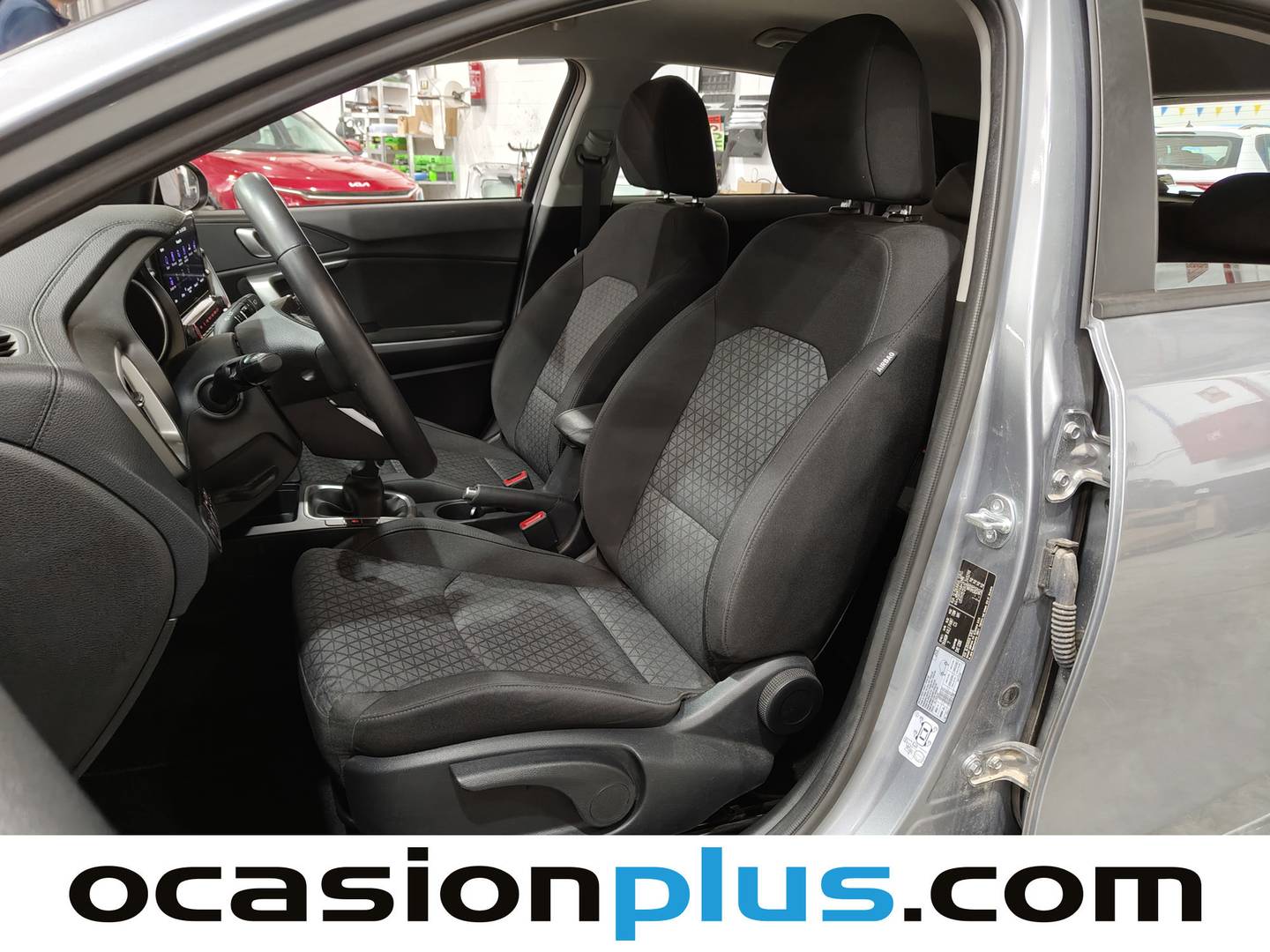 Foto asientos delanteros KIA Ceed KIA Ceed 1.0 T-GDi Concept (100 CV)