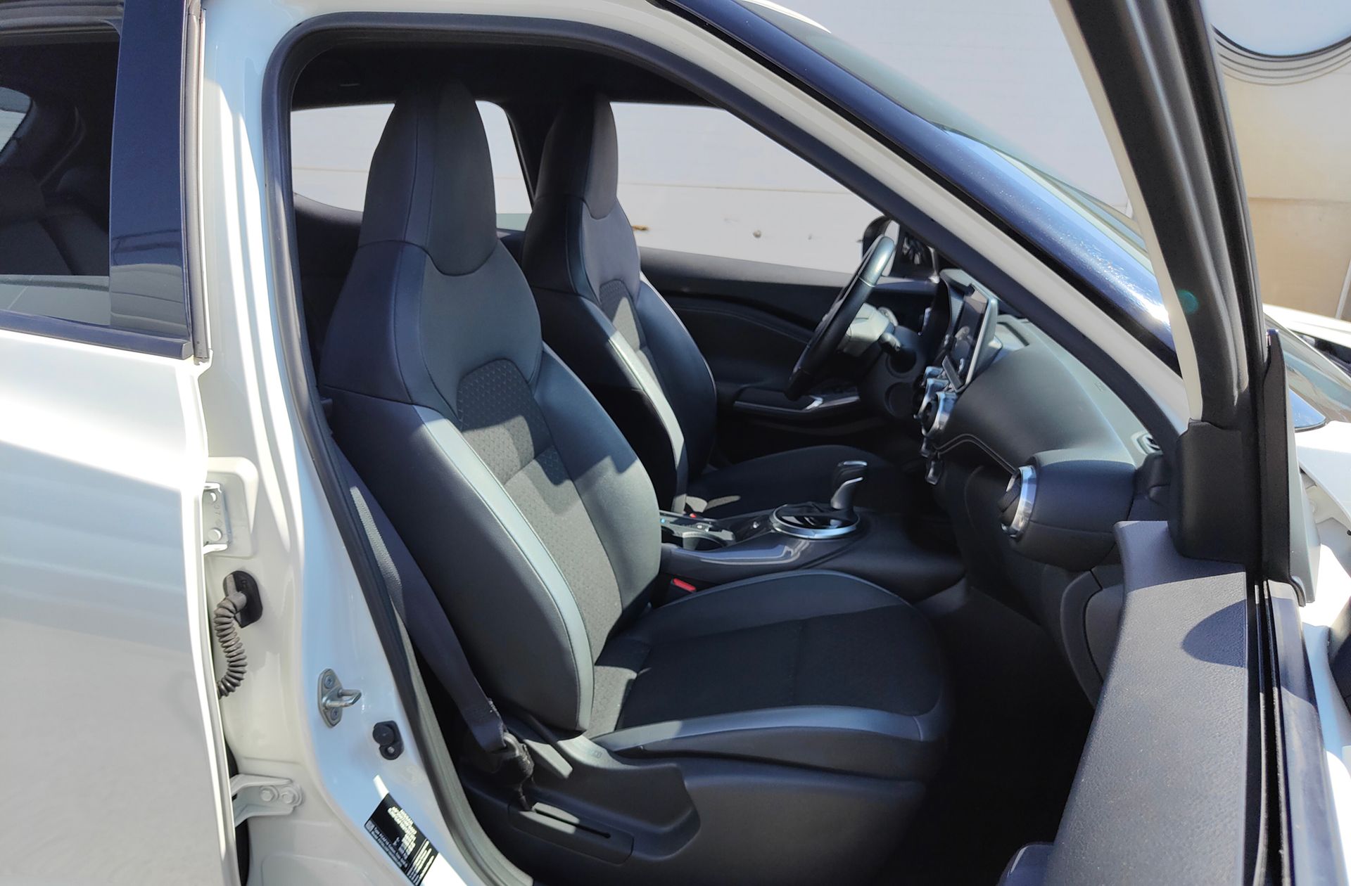 Nissan Juke 1.6 Hybrid N-Connecta - foto 17