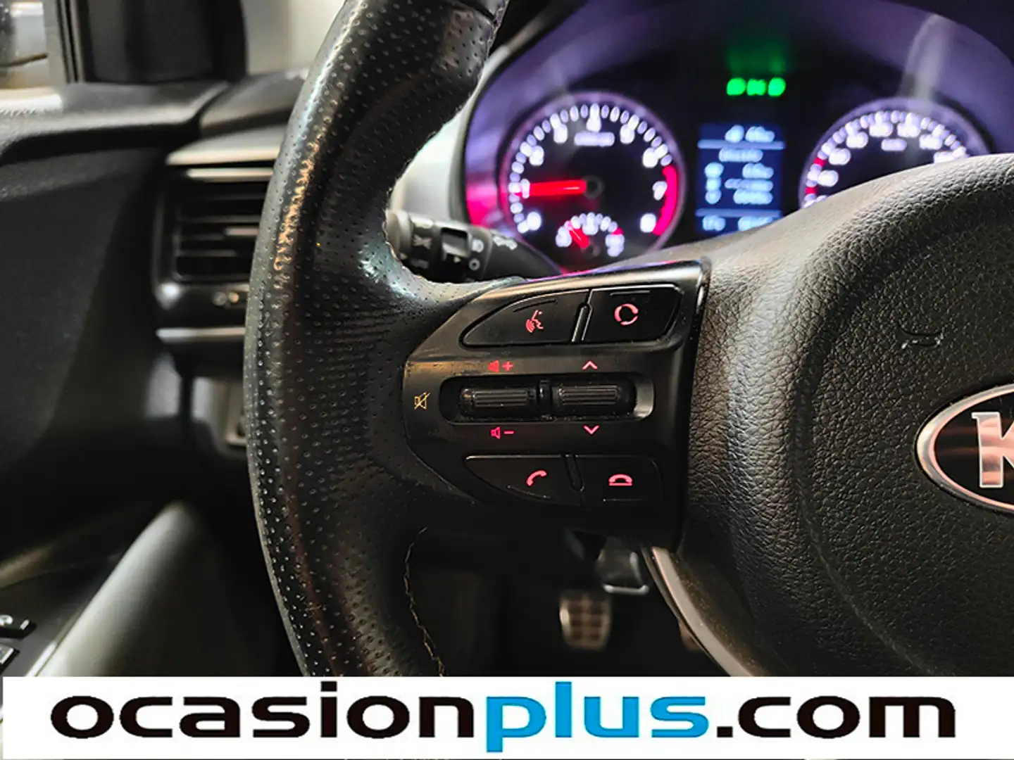 Foto KIA Stonic Kia Stonic 1.0 T-GDi Black Edition (120 CV)