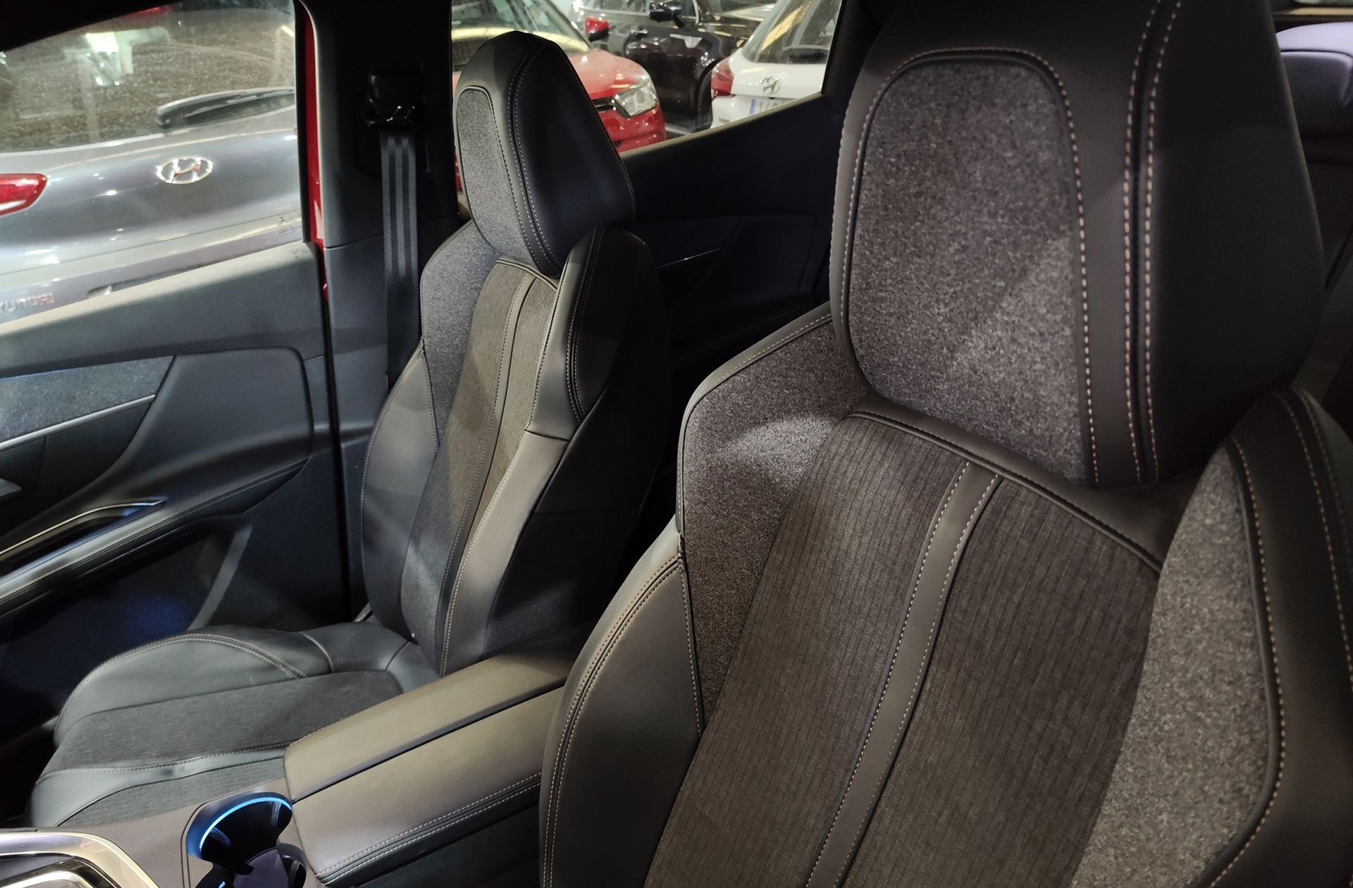 Peugeot 3008 PureTech 130 GT Line - foto 8
