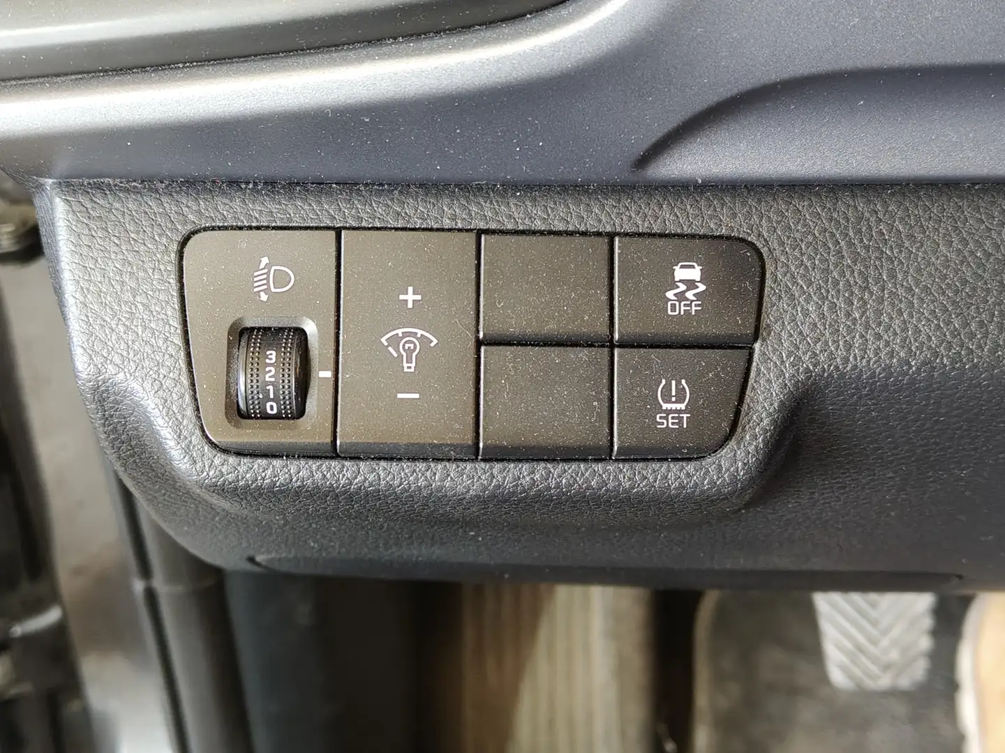 Foto KIA Stonic Kia Stonic 1.0 T-GDi Concept (100 CV)