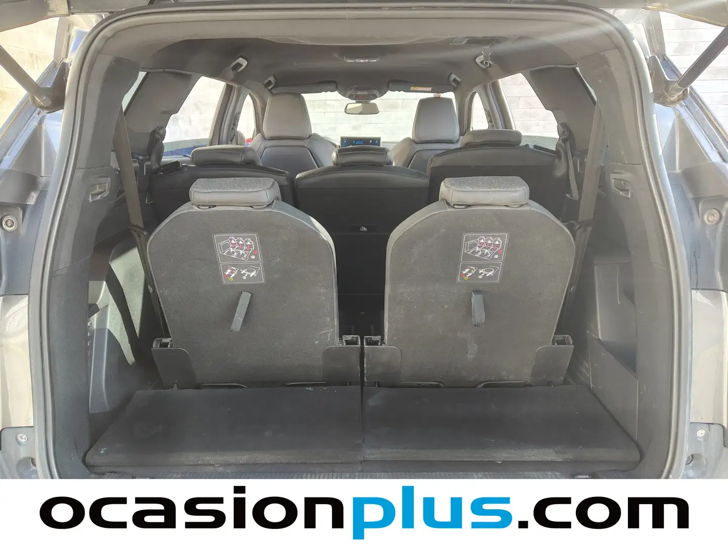 Foto Peugeot 5008 Peugeot 5008 PureTech 130 S&S Allure Pack EAT8 (130 CV)