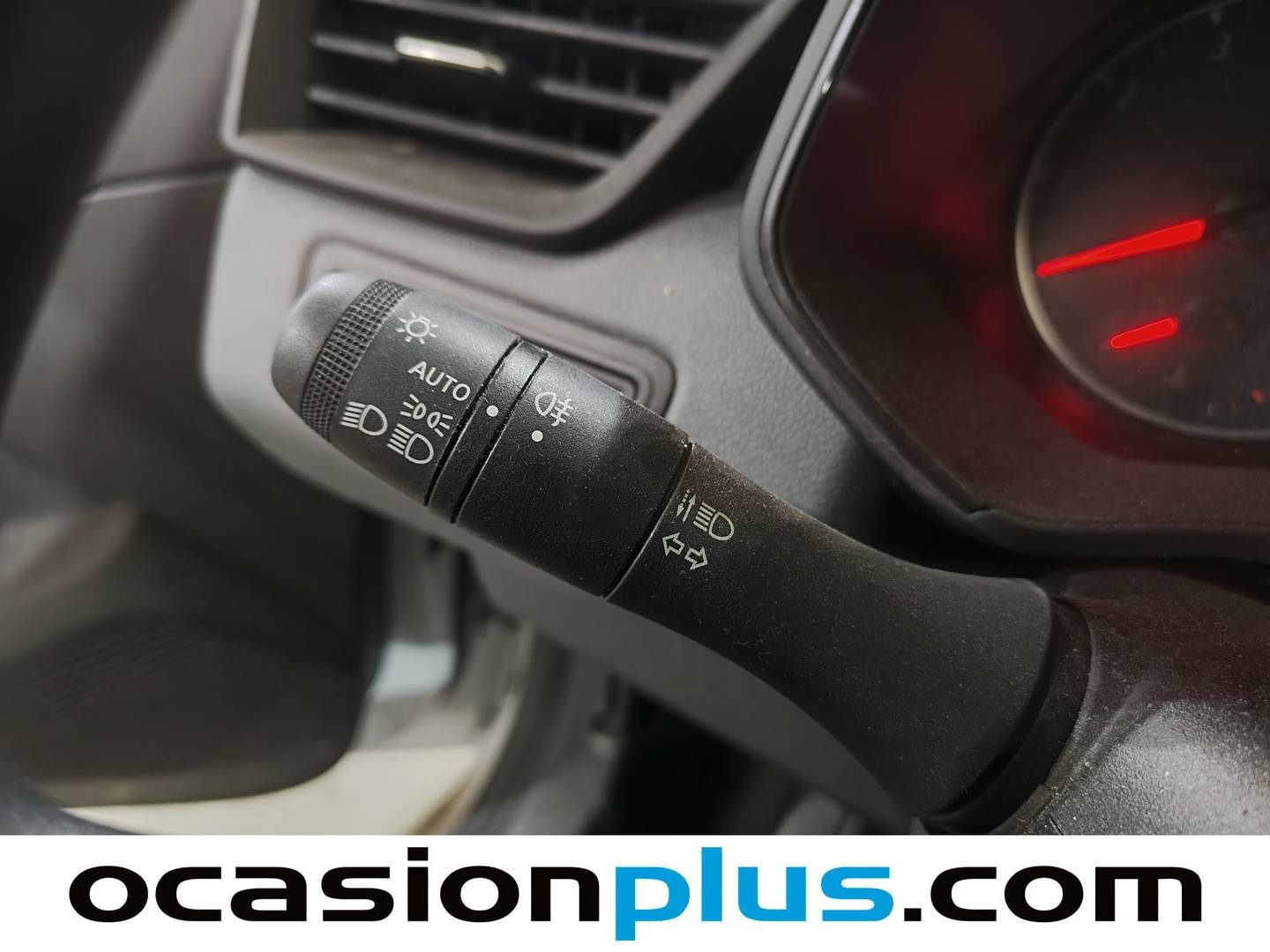 Extras del Renault Clio Renault Clio Authentic SCe (65 CV)