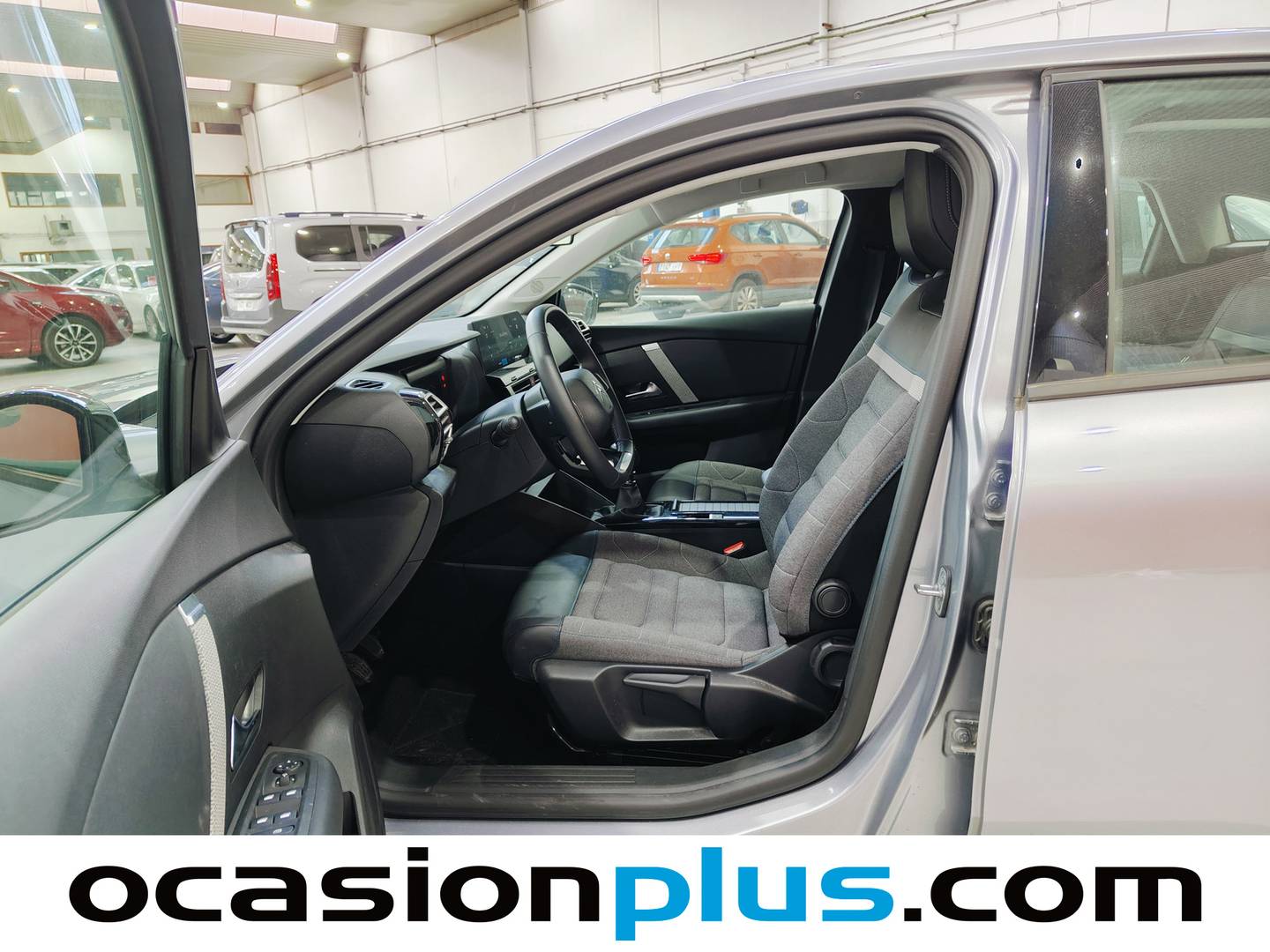 Foto asientos delanteros Citroën C4 Citroen C4 PureTech 130 S&S Plus (131 CV)