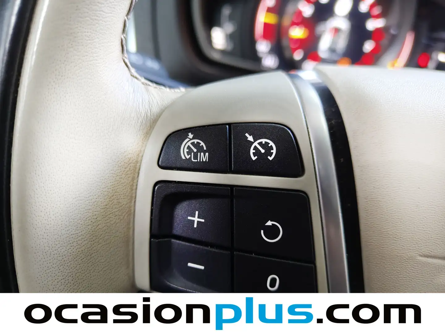 Foto Volvo V40 Cross Country Volvo V40 Cross Country Cross Country T3 Pro Auto  (152 CV)