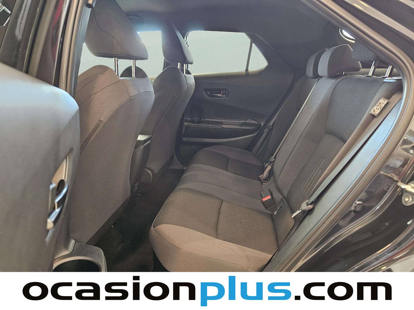 Foto asientos traseros Toyota C-HR Toyota C-HR 1.8 Advance Hybrid (140 CV)