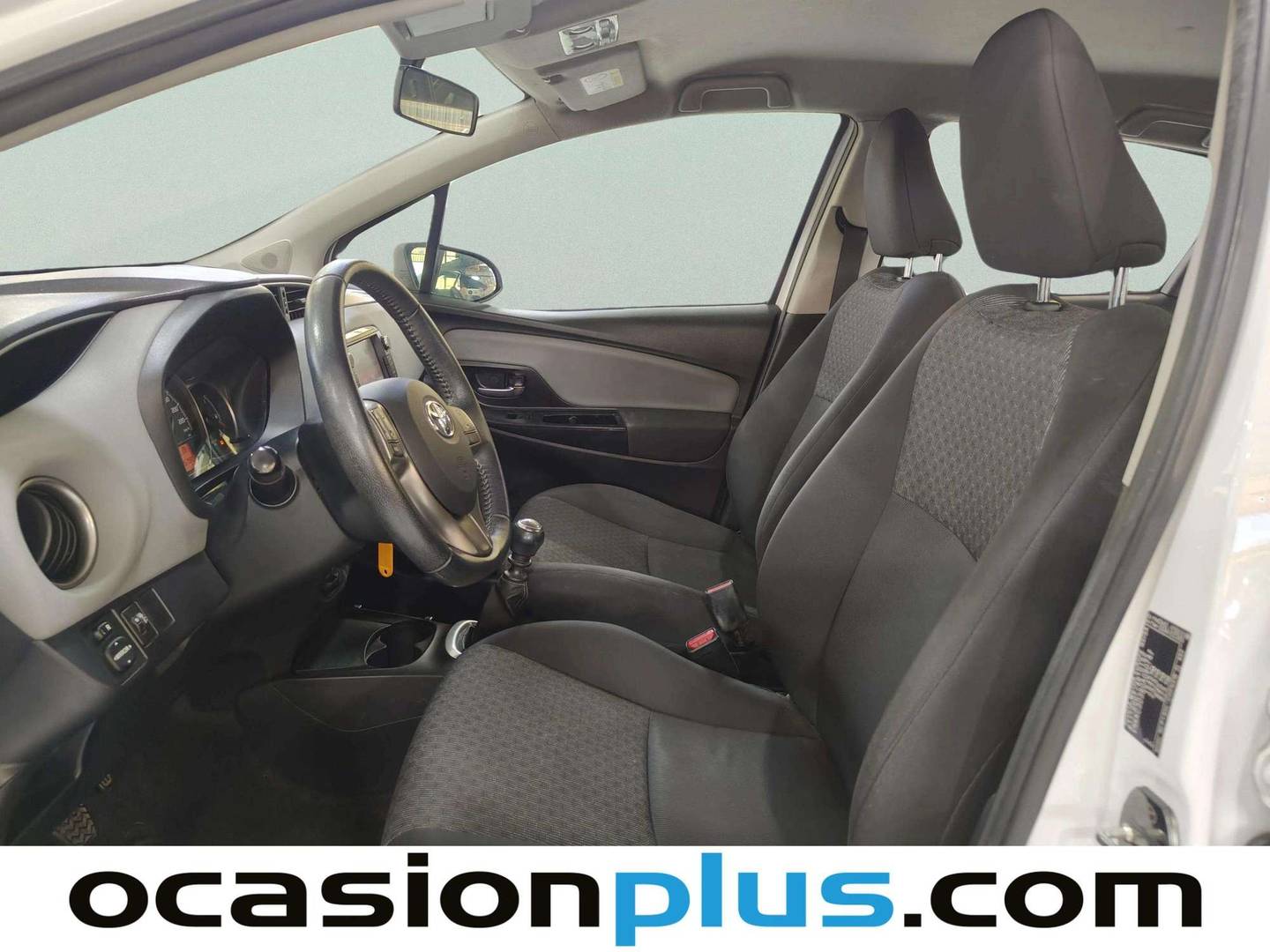 Foto asientos delanteros Toyota Yaris Toyota Yaris 1.4 D4-D Active (90 CV)
