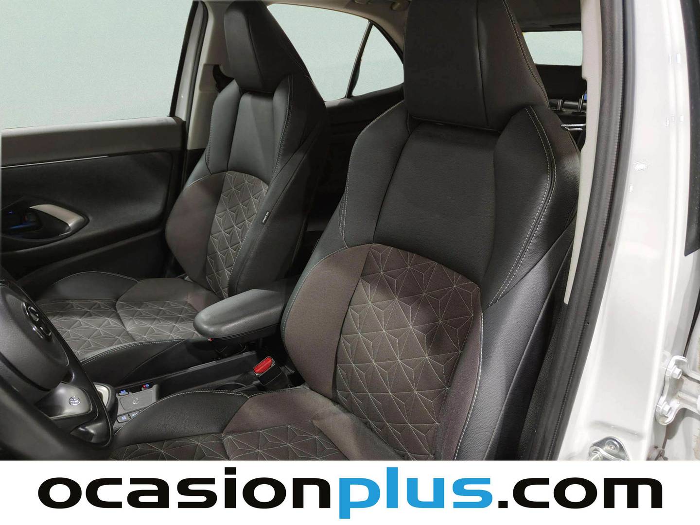 Equipamiento del Toyota Yaris Cross Toyota Yaris Cross 120H Style Plus (116 CV)