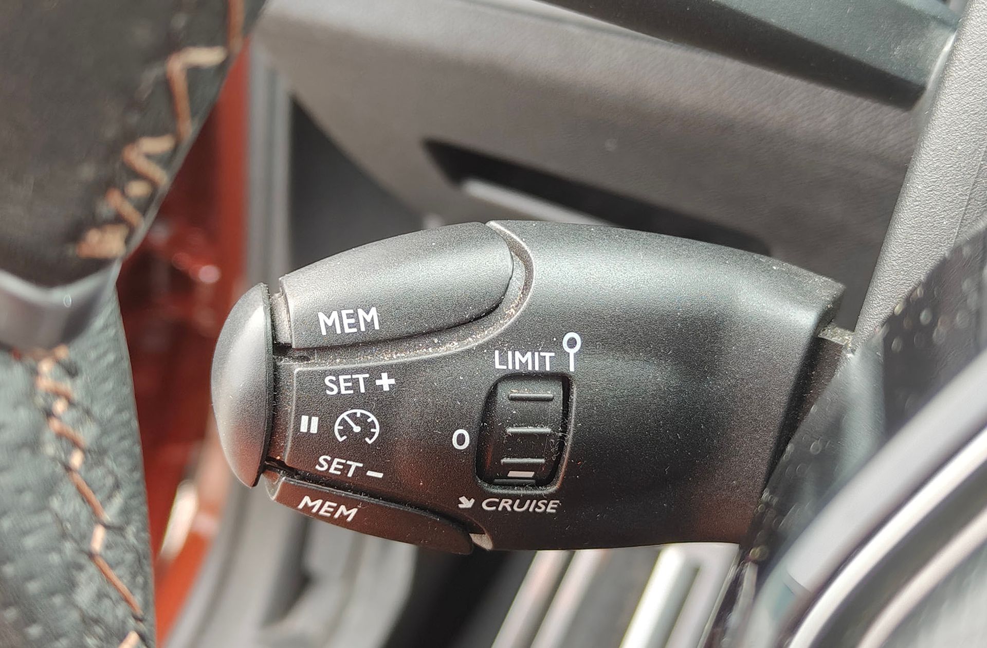 Peugeot 3008 BlueHDi 120 GT-Line - foto 28
