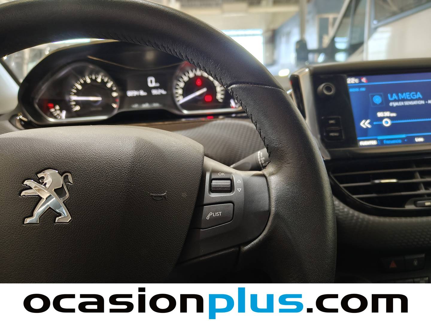 Peugeot 208 Peugeot 208 PureTech Signature (82 CV) de segunda mano