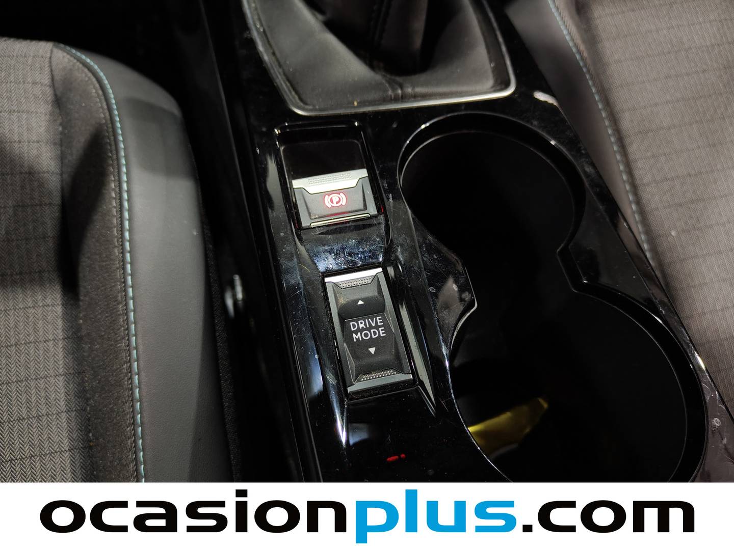 Foto Peugeot 2008 Peugeot 2008 PureTech 100 S&S Allure (100 CV)