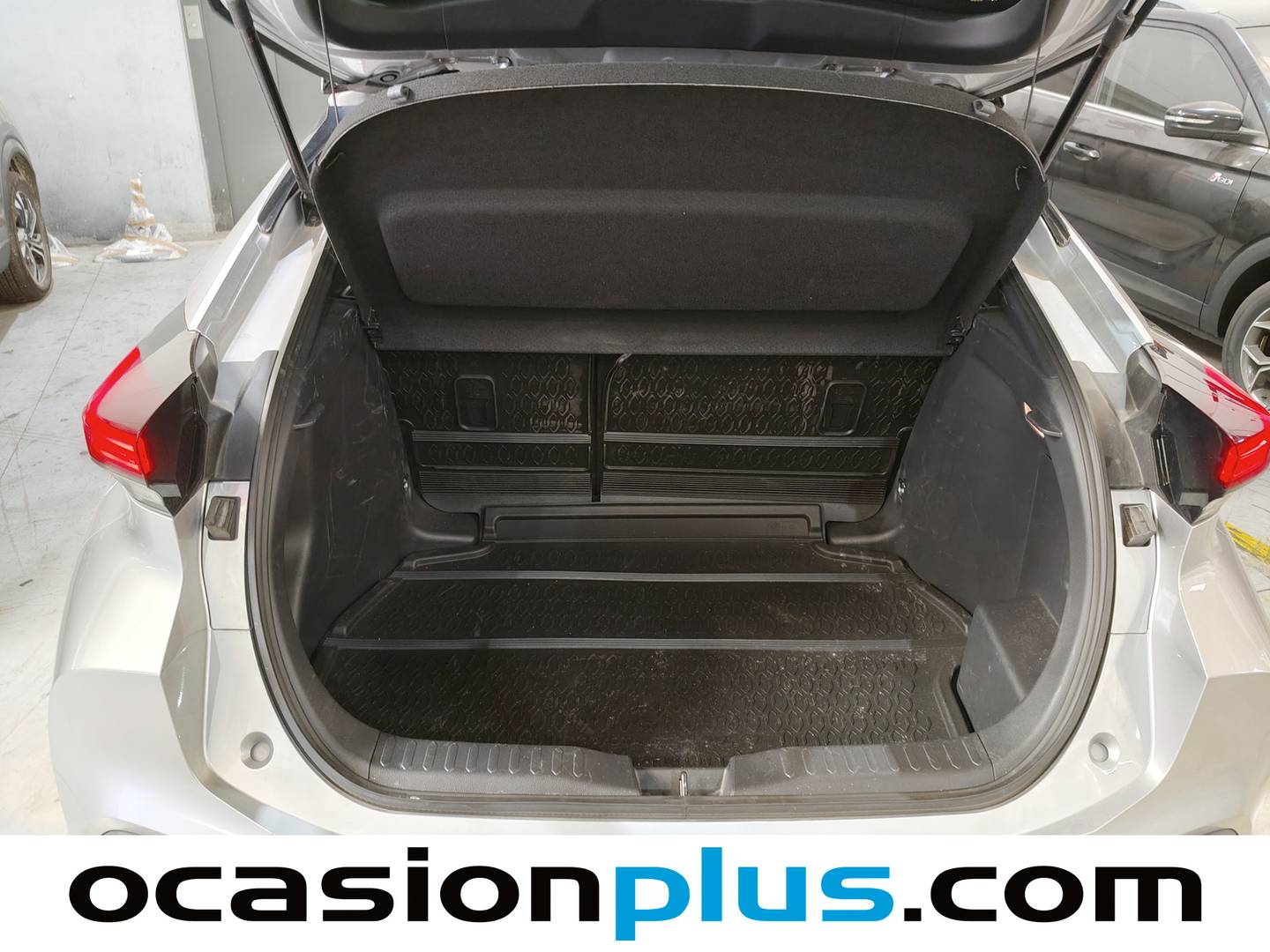 Foto asientos delanteros Toyota C-HR Toyota C-HR 200H Advance (184 CV)