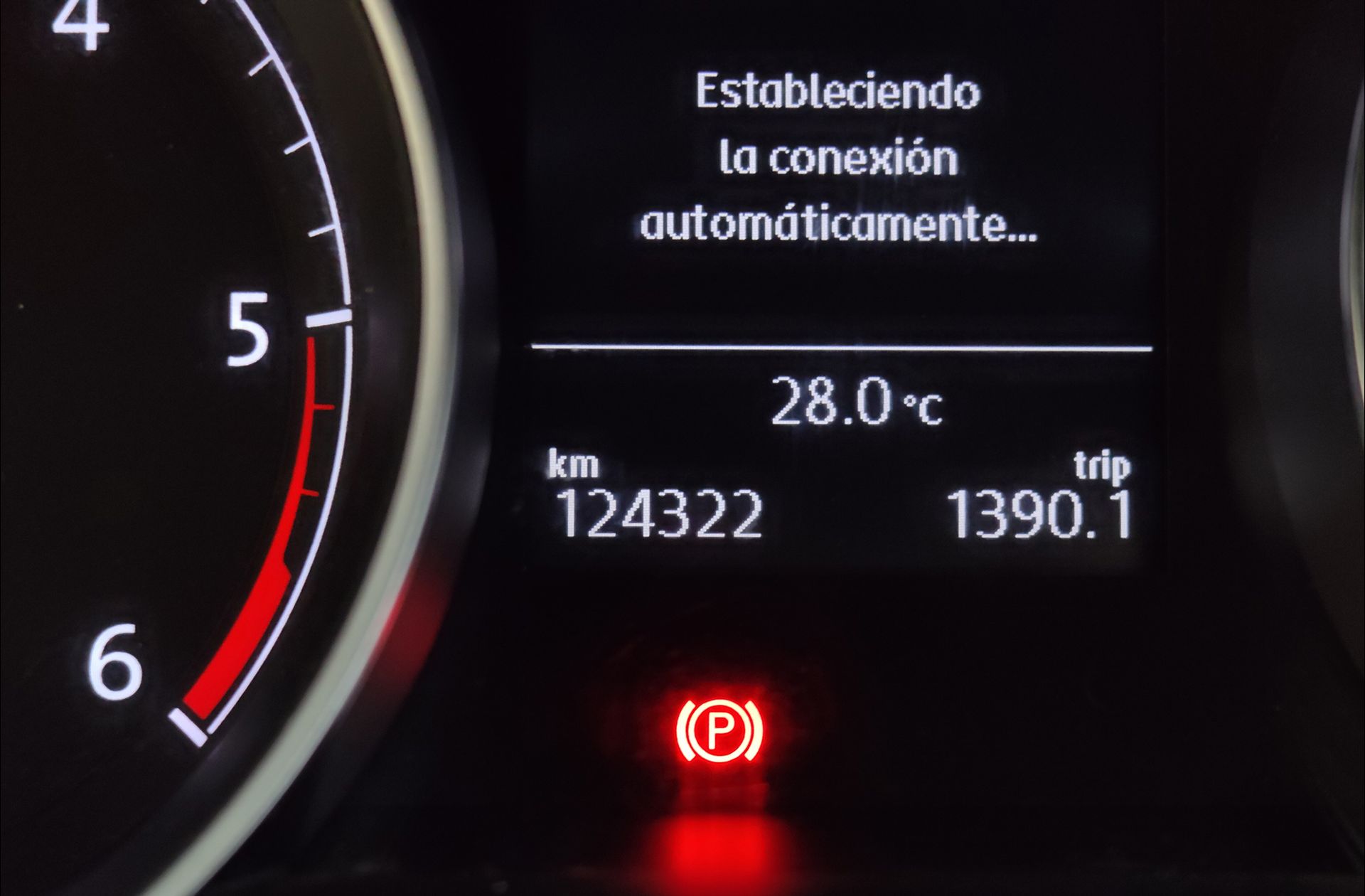 Volkswagen Golf Business 1.6 TDI BMT DSG - foto 7