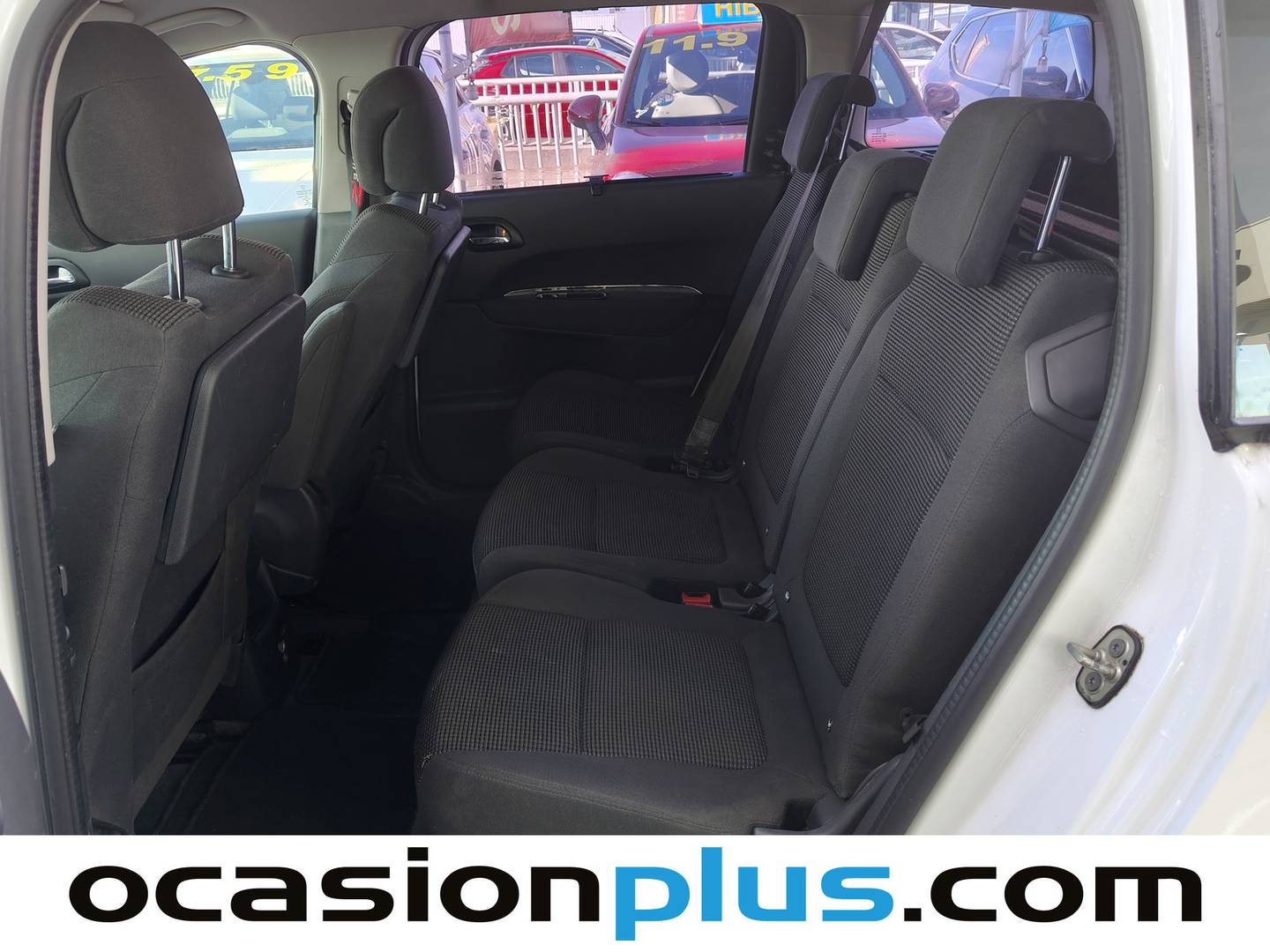 Foto Peugeot 5008 Peugeot 5008 1.6 e-HDI Active FAP ETG6 Blue Lion (115 CV) 7 Plazas