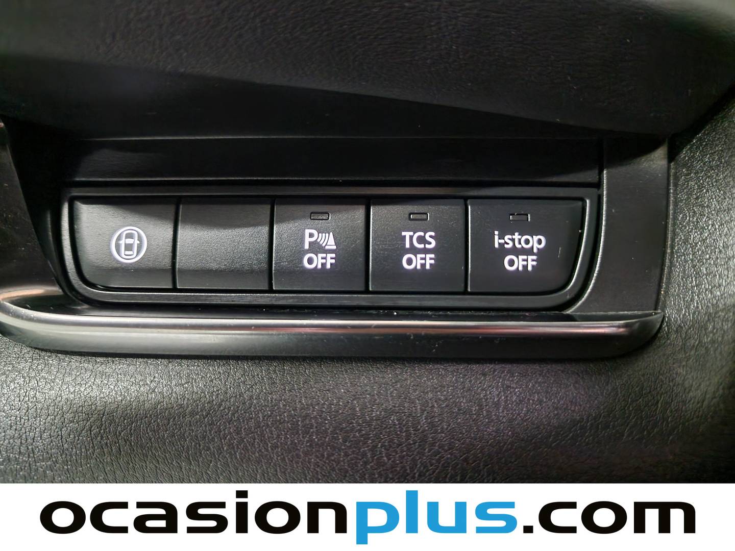 Foto Mazda CX-30 Mazda CX-30 2.0 Skyactiv-X Evolution 2WD AT (180 CV)