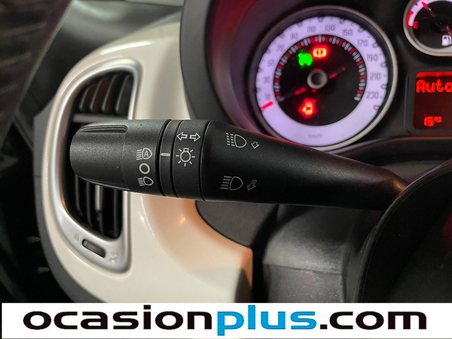 Foto Fiat 500L Fiat 500L 1.6 16v Multijet II S&S Trekking (105 CV)