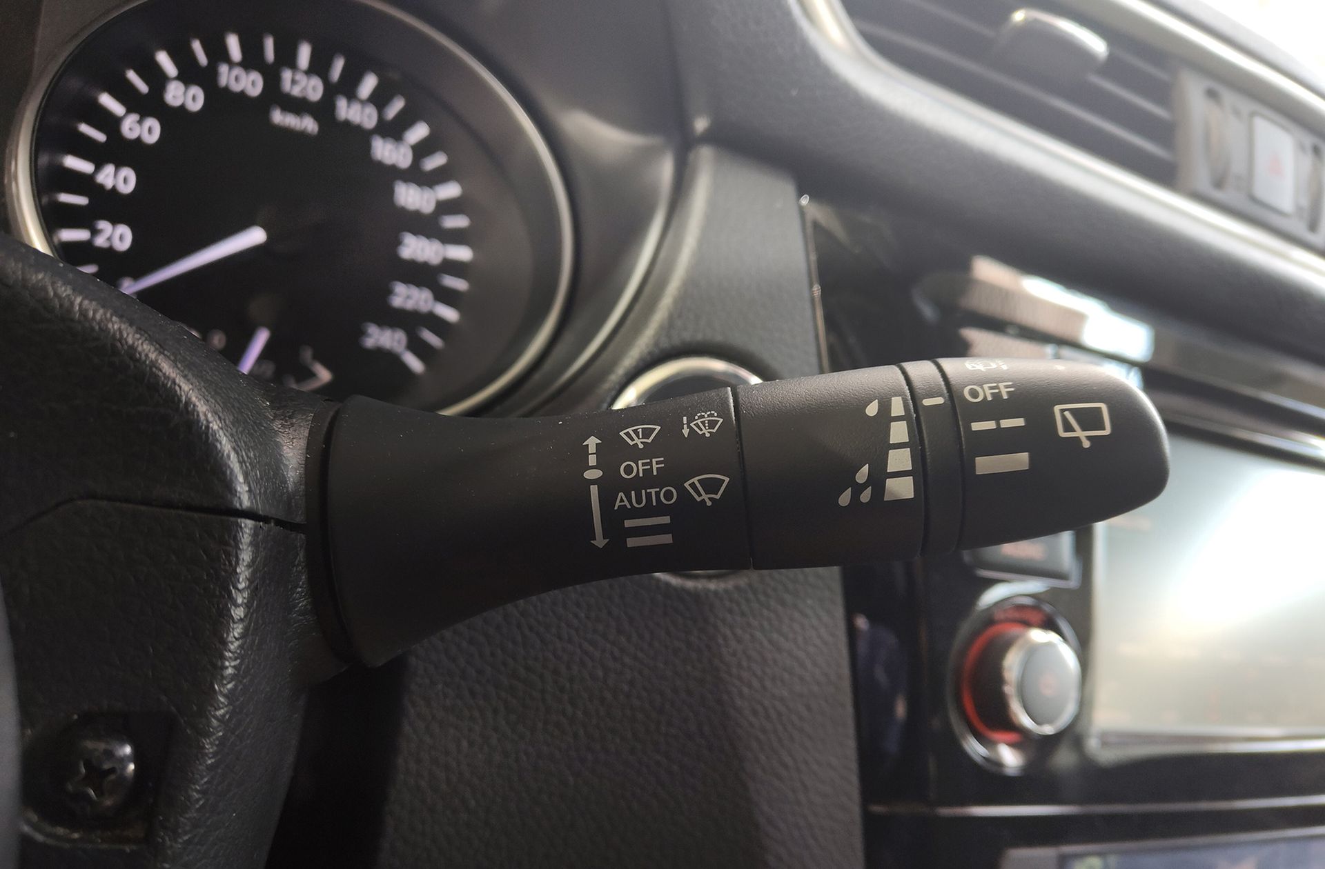 Nissan Qashqai DIG-T 160 N-Connecta 4x2 DCT - foto 27