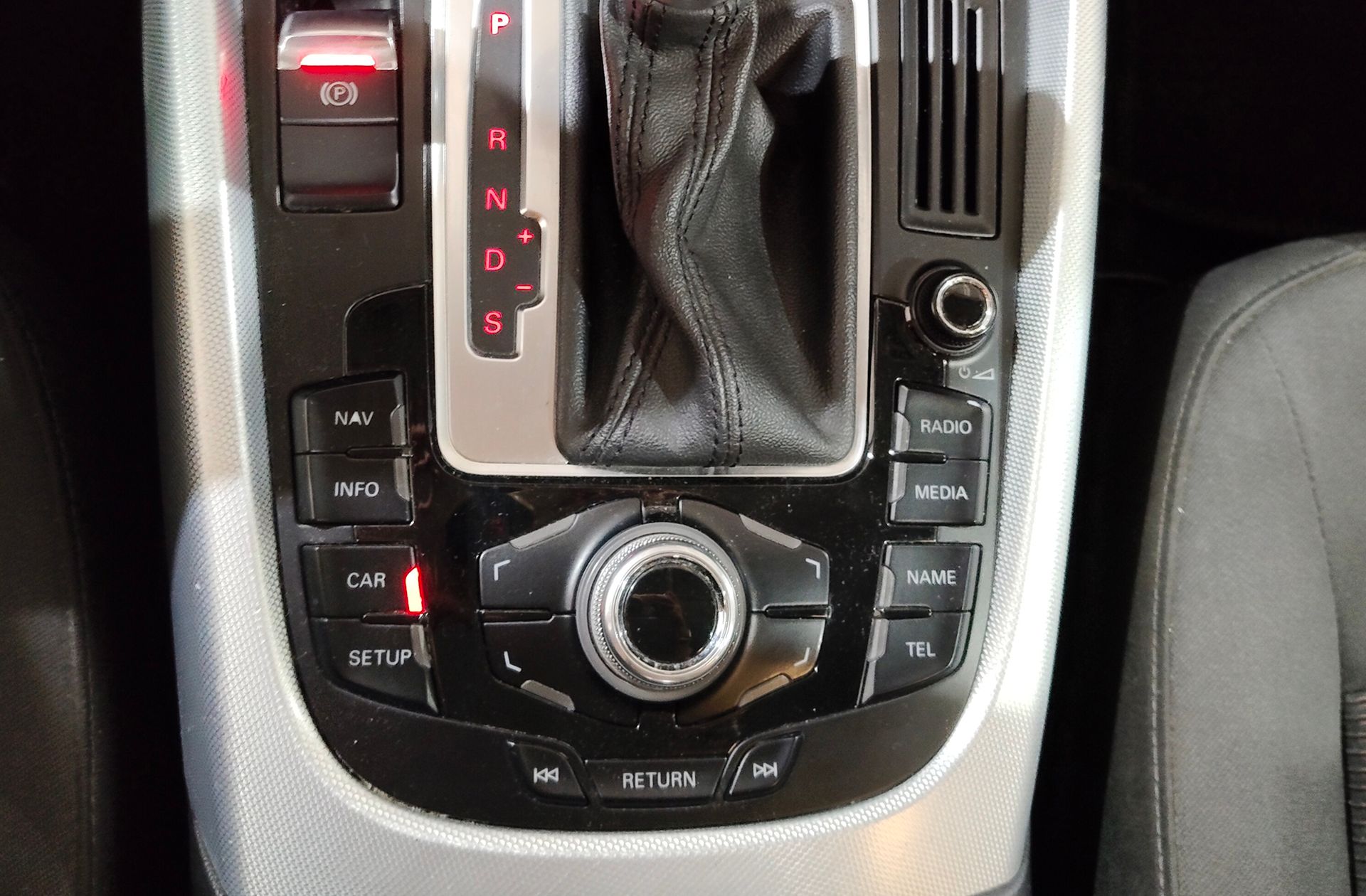 Audi Q5 2.0 TDI quattro S tronic - foto 34