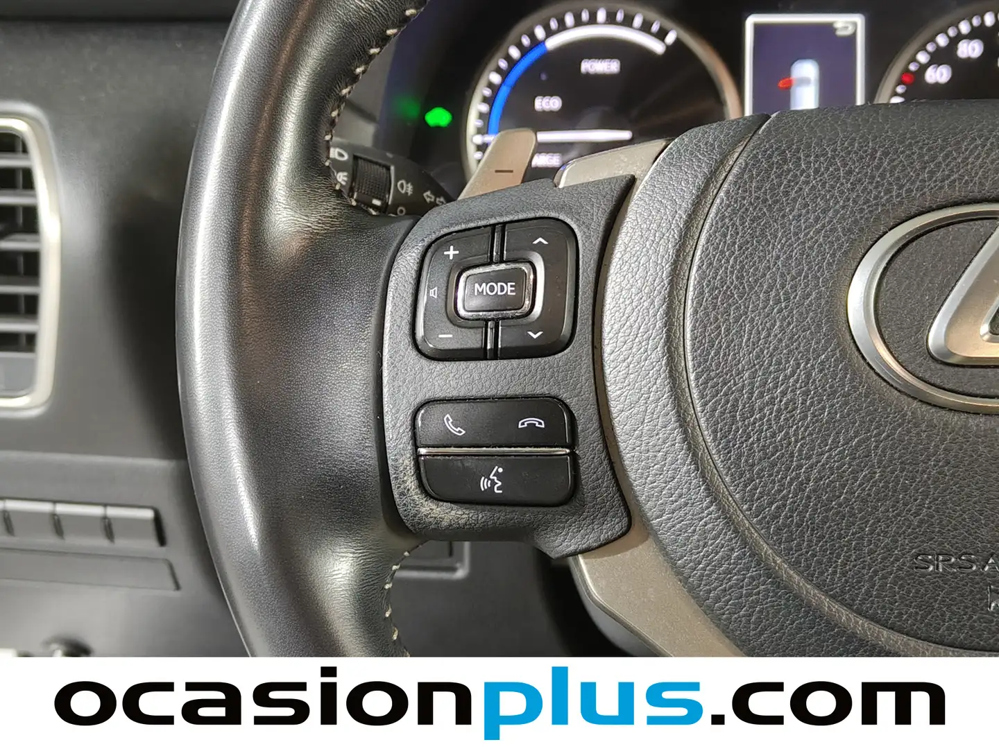 Foto Lexus NX Lexus NX 300h Business 2WD (197 CV)