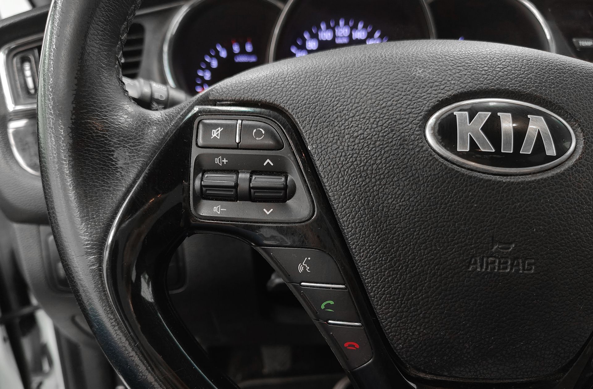 Kia Ceed 1.6 CRDi VGT x-Tech17 - foto 25