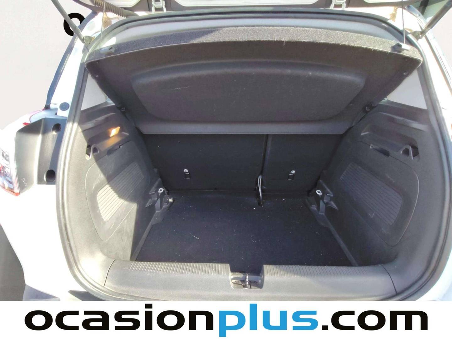 Fotos maletero Opel Crossland X Opel Crossland X 1.2 S&S Design Line 120 Aniversario (110 CV)
