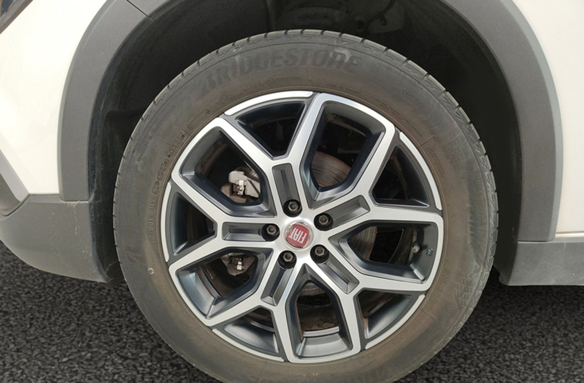 Fiat Tipo 1.5 Hybrid Red DCT - foto 32
