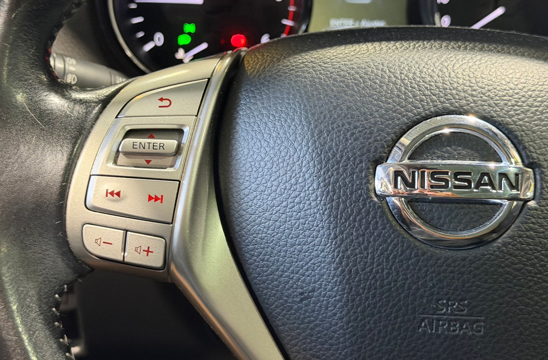 Nissan Qashqai dCi 110 N-Connecta 4x2 - foto 24