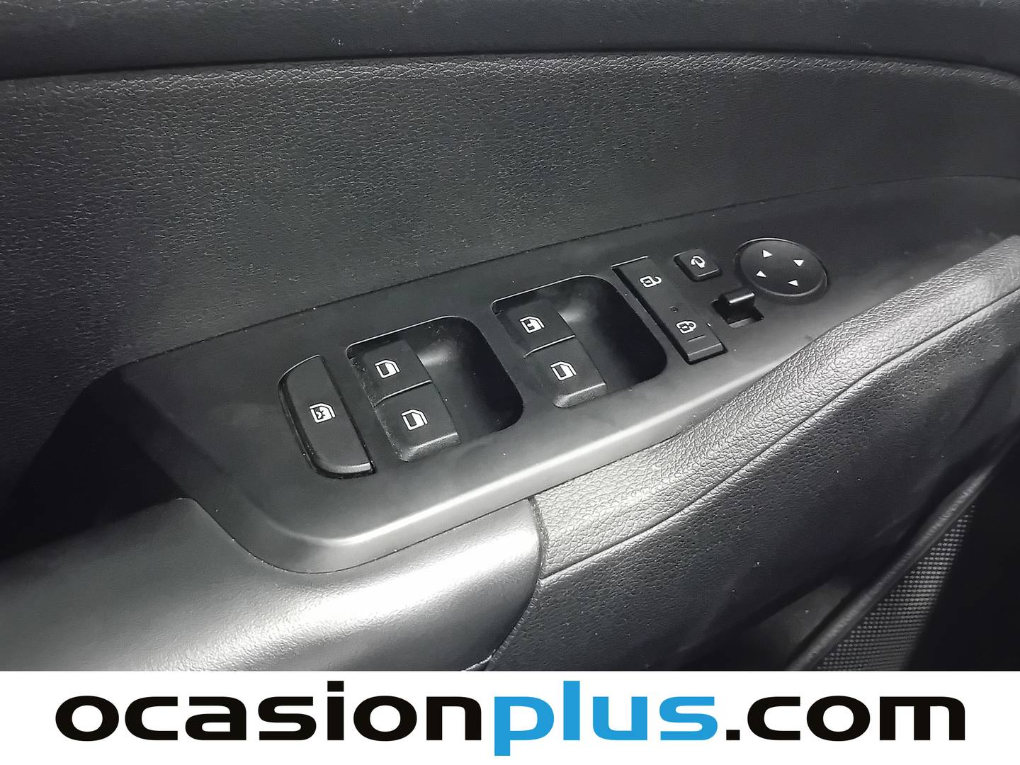 Foto KIA Sportage Kia Sportage 1.6 CRDi MHEV Business 4x2 (136 CV)