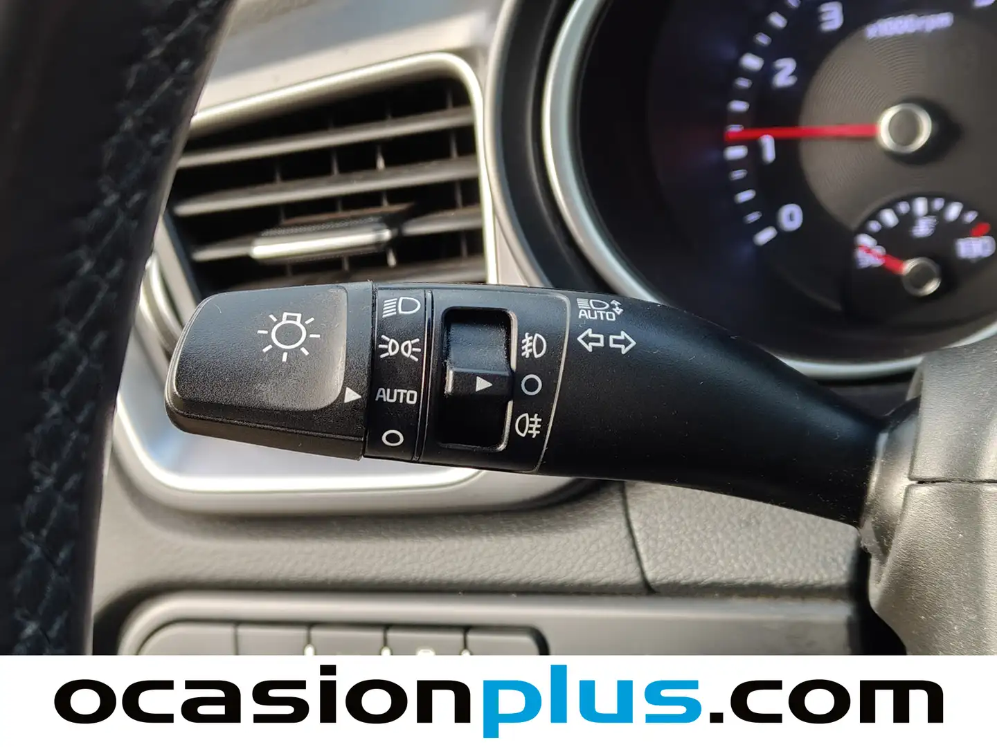 Foto KIA XCeed Kia XCeed 1.0 T-GDi Drive (120 CV)