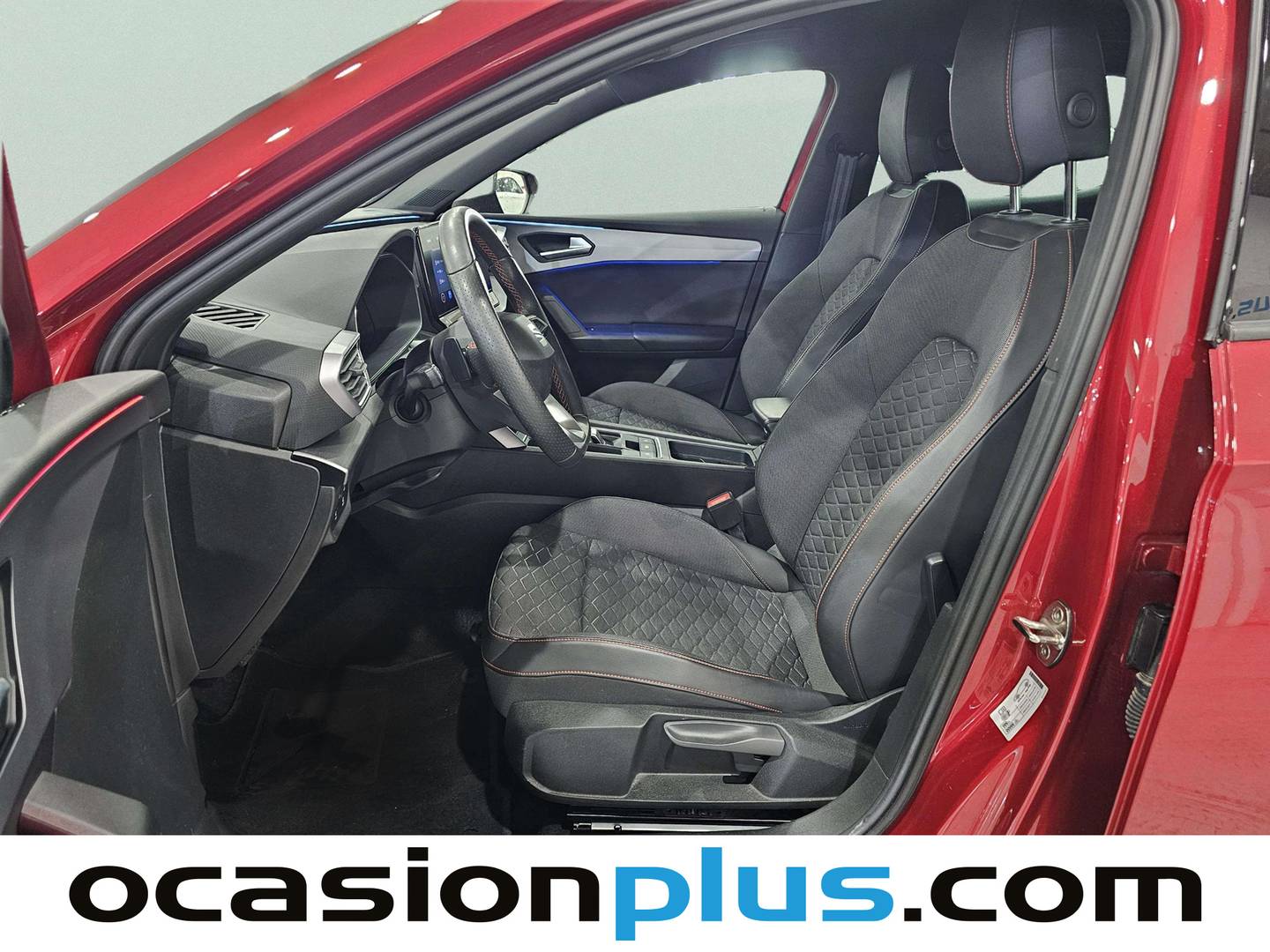 Foto asientos delanteros Seat León Seat León 1.5 eTSI S&S FR DSG (150 CV)