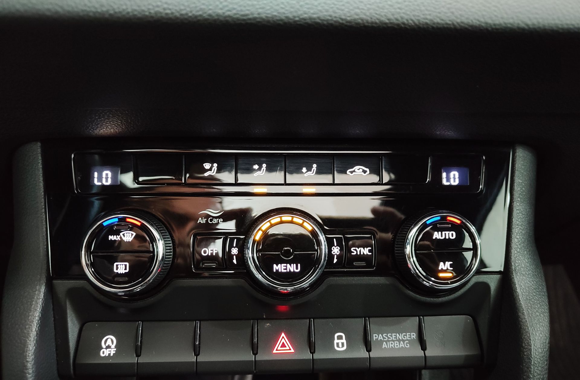 Škoda Karoq 1.5 TSI Sportline - foto 34