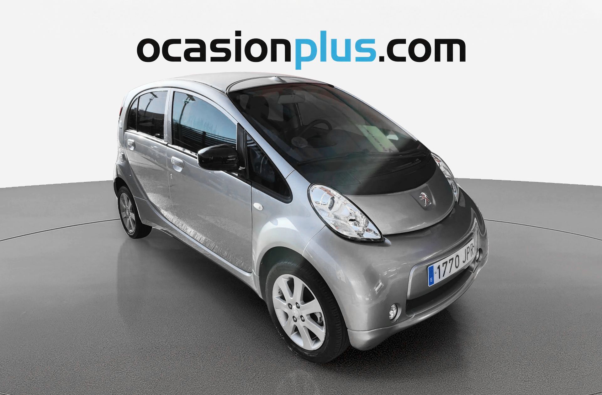 Peugeot iOn - foto 2