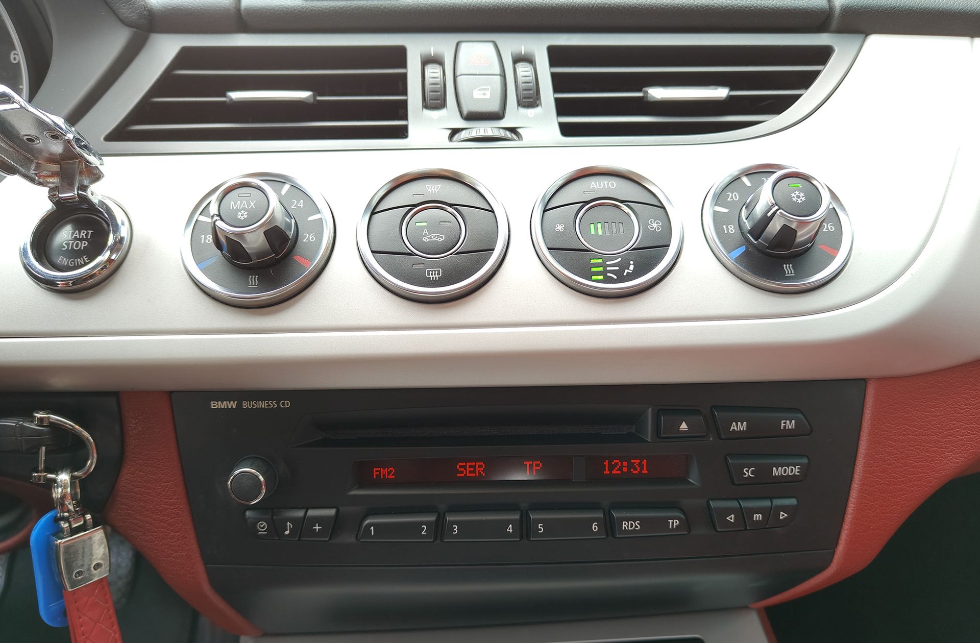 BMW Z4 sDrive30i Cabrio - foto 33