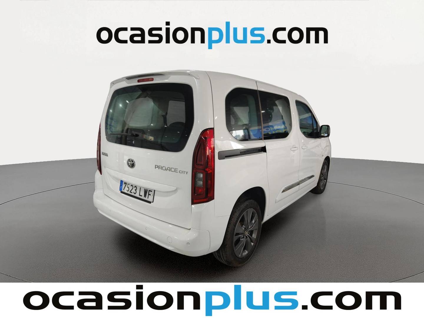Foto trasera Toyota Proace City Verso Toyota Proace City Verso 1.5D Family Active L1 (131 CV) derecha