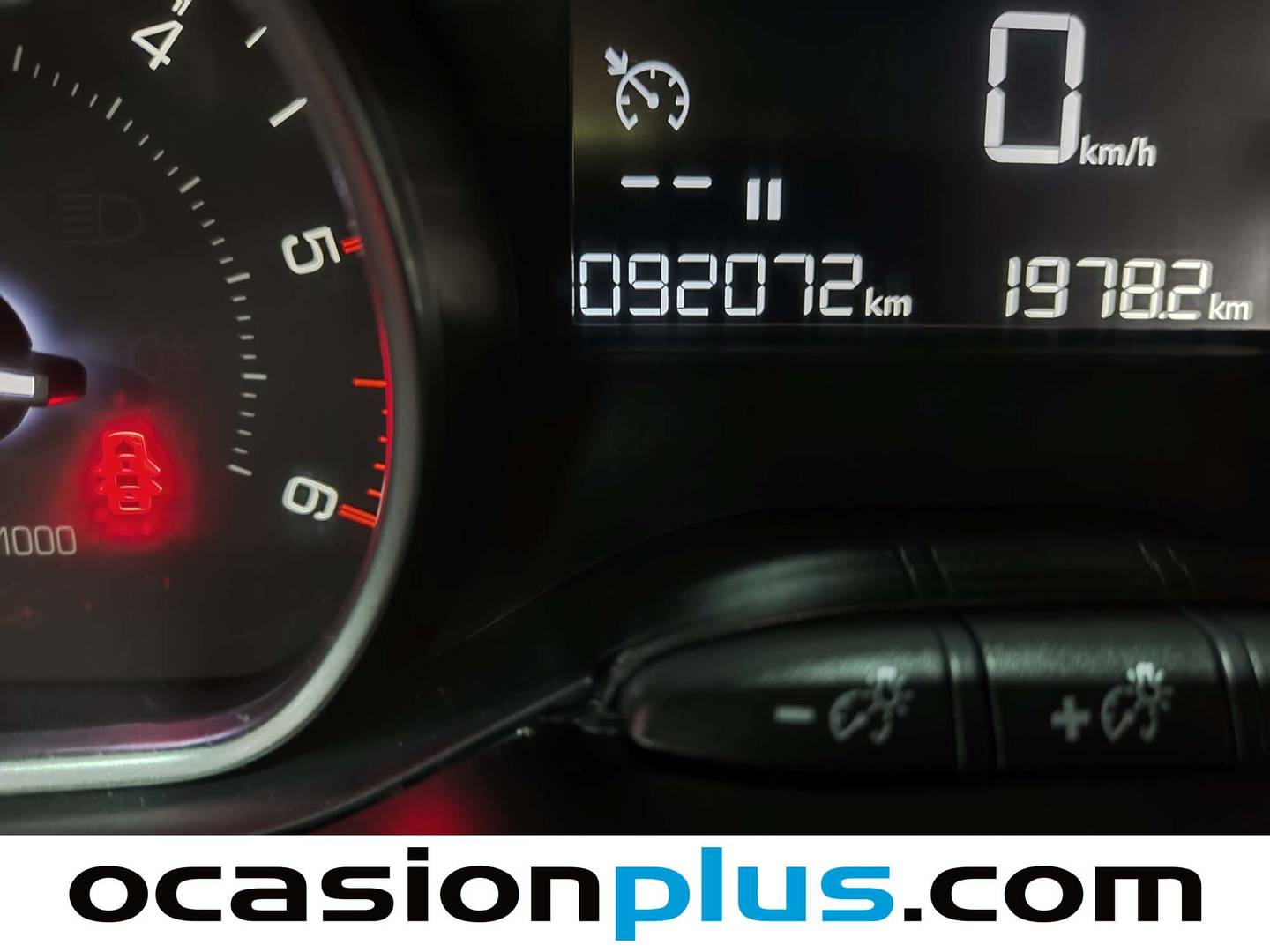 Peugeot 2008 Peugeot 2008 BlueHDi 100 Signature (100 CV) seminuevo