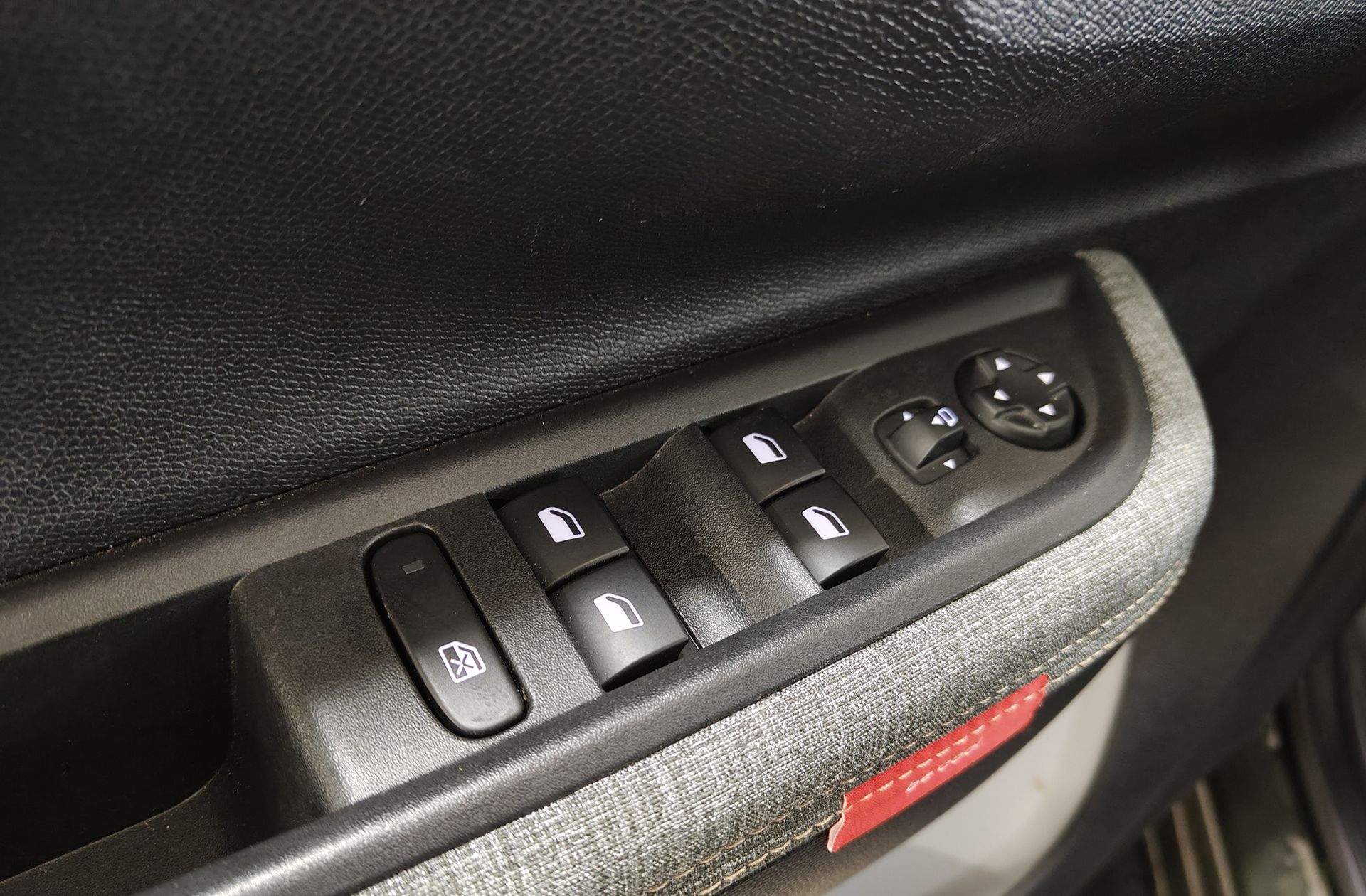 Citroën C3 Aircross Hybrid 145 Plus e-DCS6 - foto 33