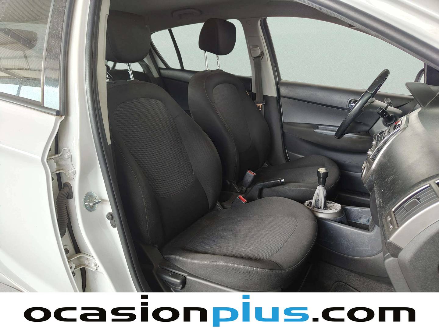 Hyundai i20 Hyundai i20 1.2 MPI Go! (85 CV) manual