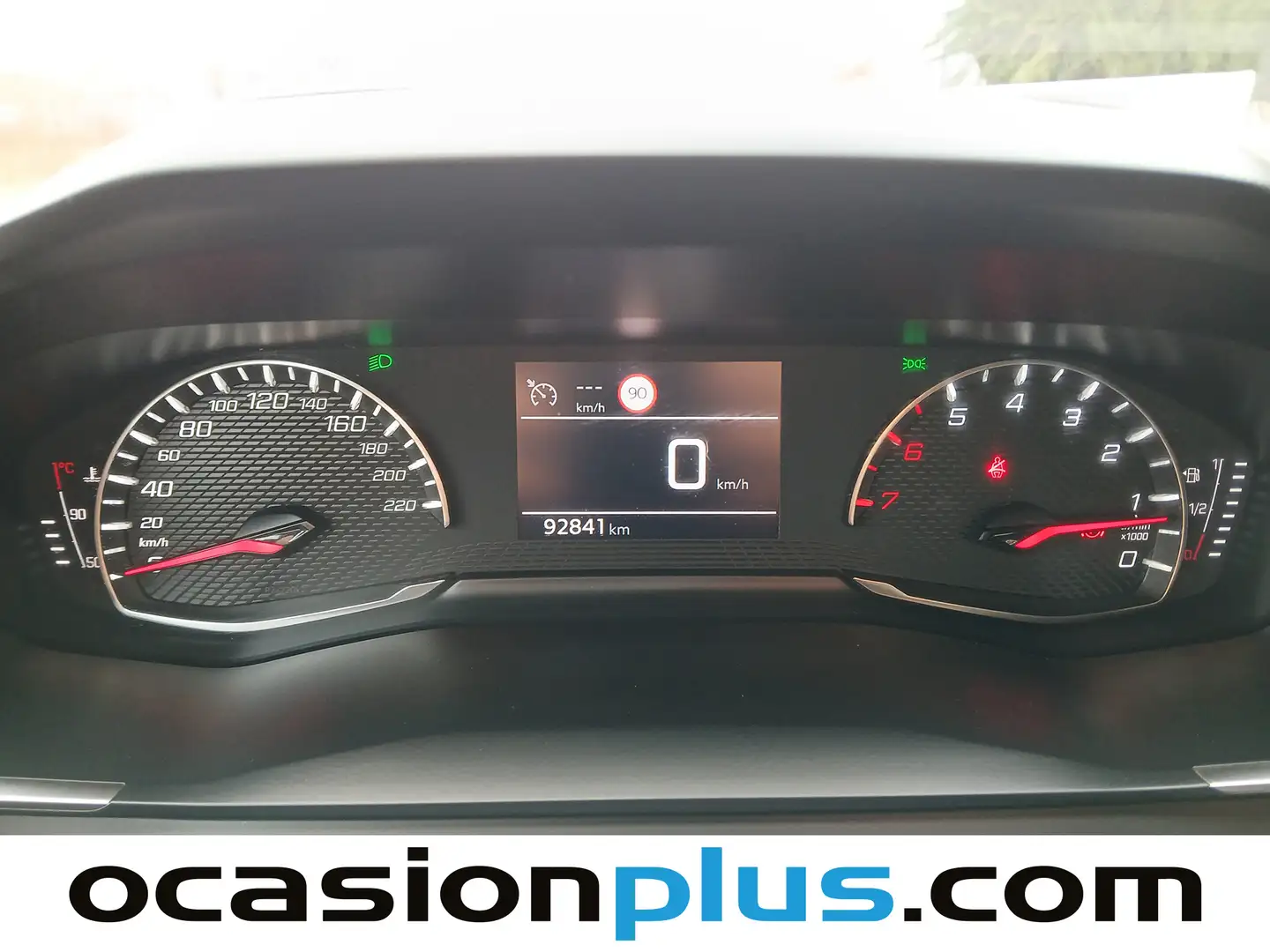 Foto Peugeot 2008 Peugeot 2008 PureTech 100 S&S Allure (100 CV)